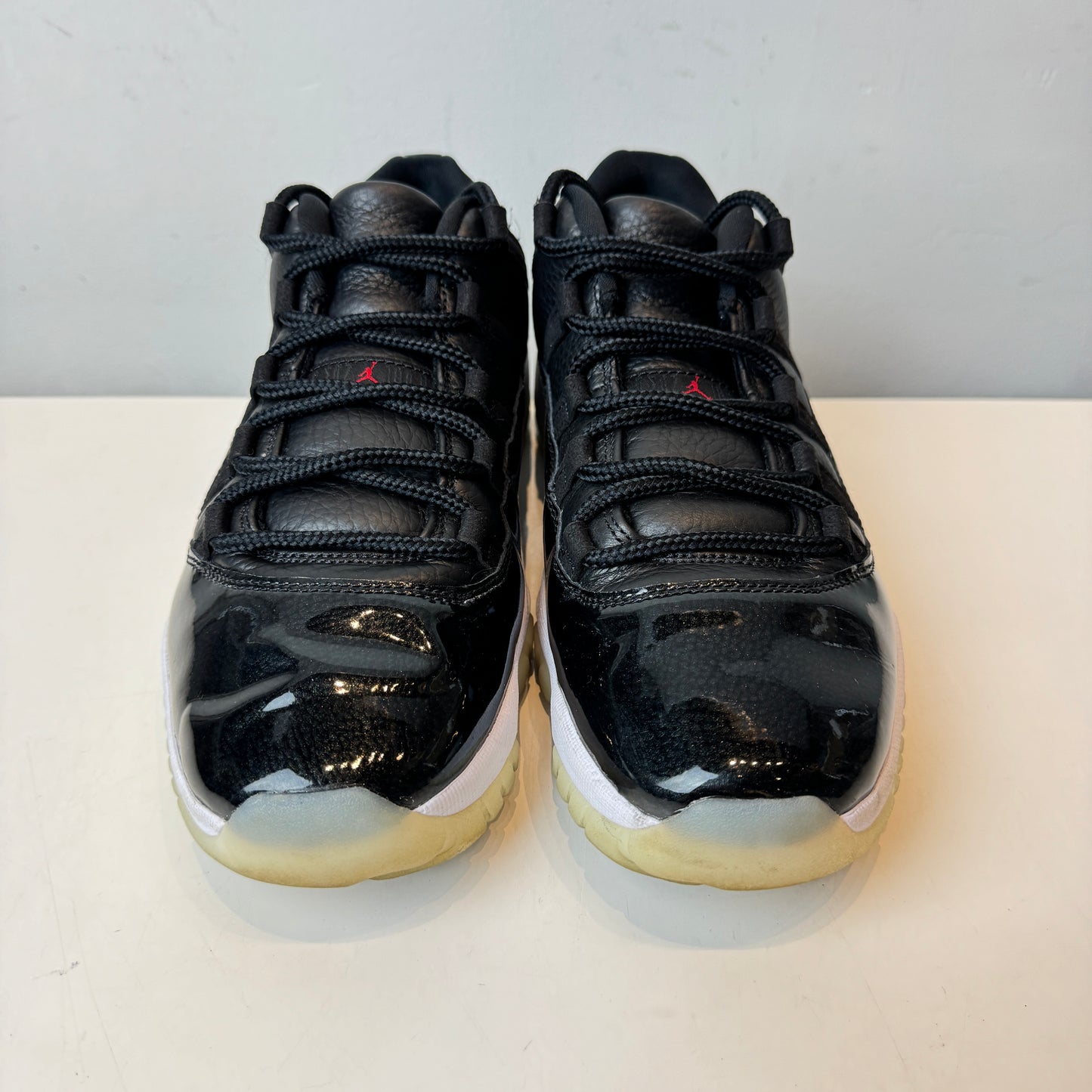 AV2187 001 Jordan 11 Retro Low 72-10 [USED] - 10.5 M (Used2)