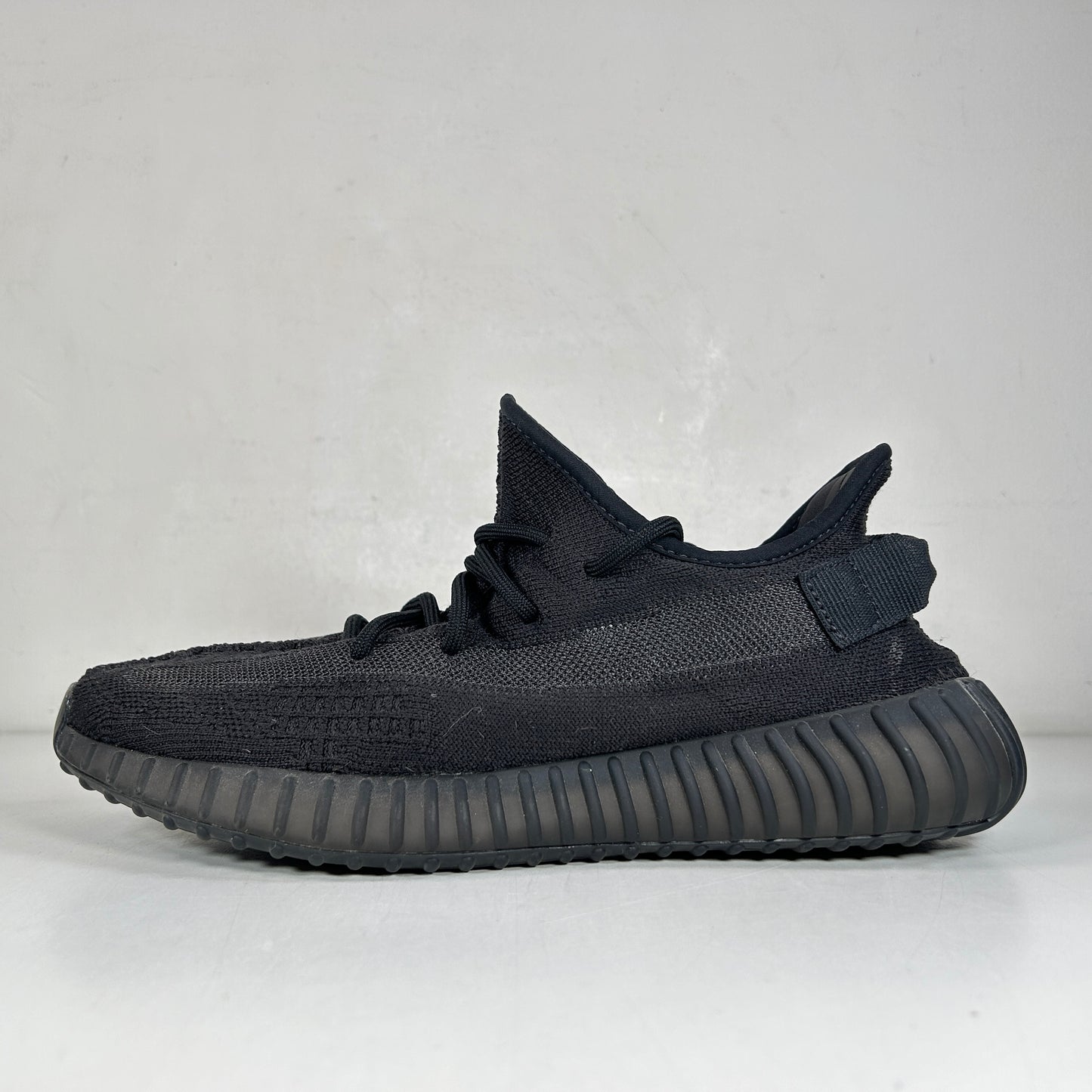 HQ4540 Adidas Yeezy Boost 350 V2 Onyx [USED] - 9 M (Used) (No Box)