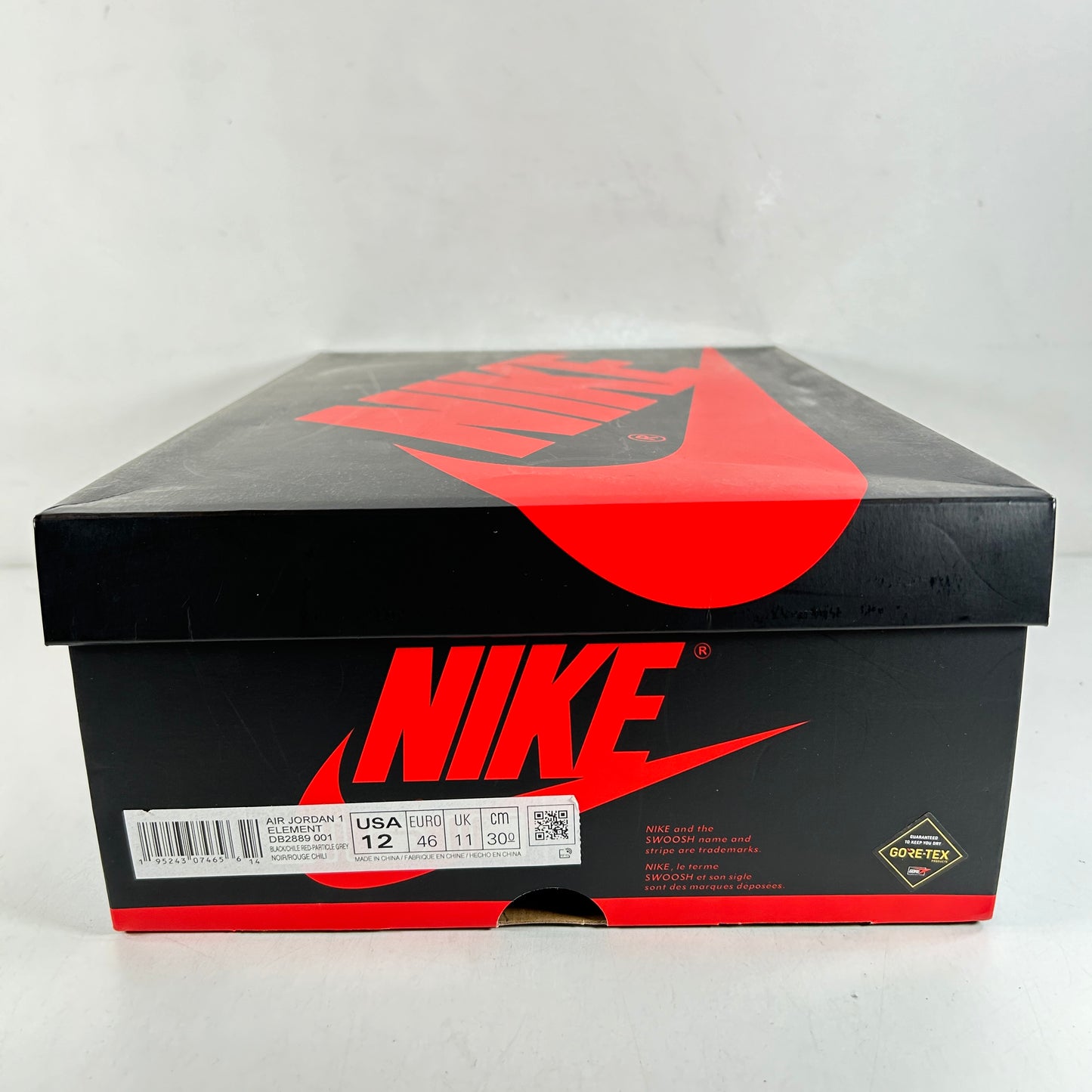 DB2889 001 Jordan 1 Retro High Element Gore-Tex Black Particle Grey [USED] - 12 M (Used)