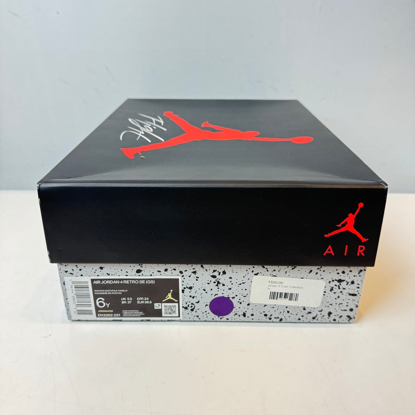 DV2262 021 Jordan 4 Retro SE Craft Photon Dust (GS) [USED] - 6 Y (Used)