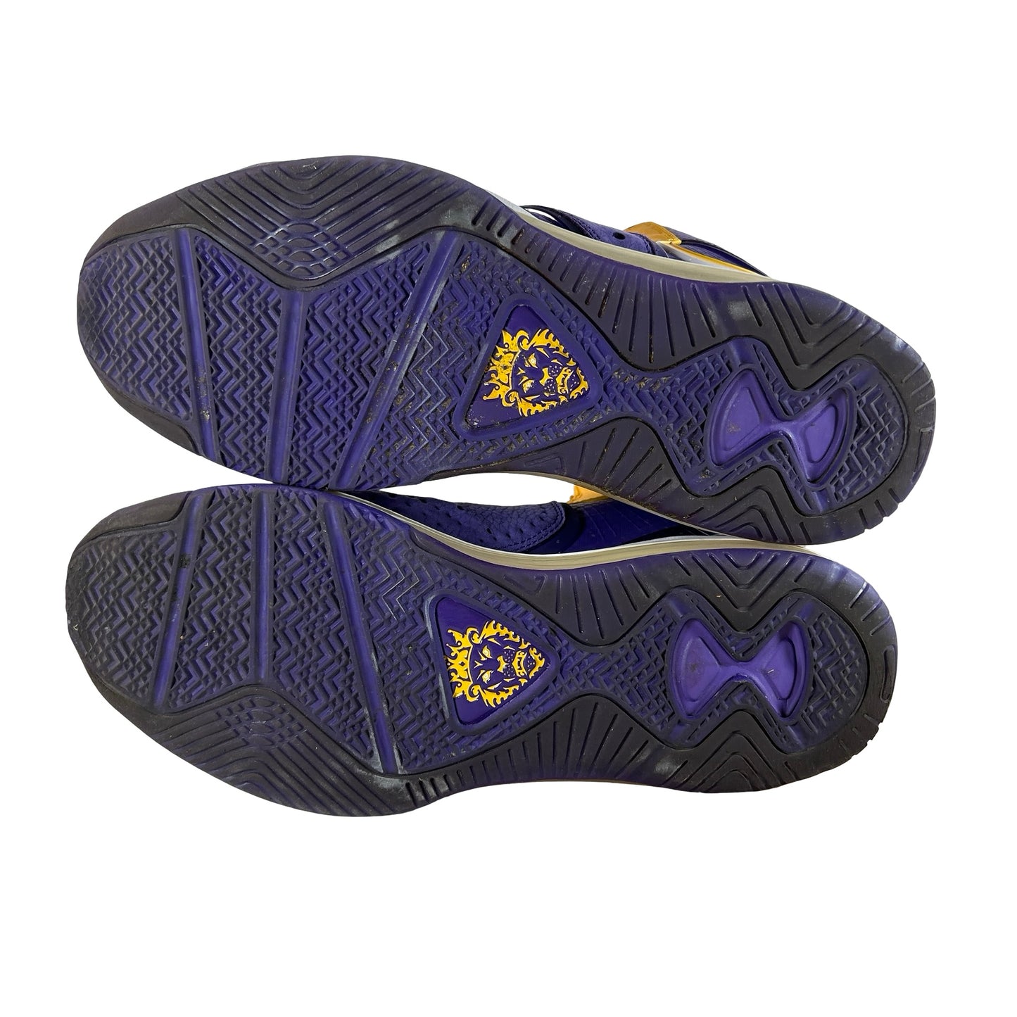 DC8380 500 Nike LeBron 8 Lakers [USED] - 10.5 M (Used)