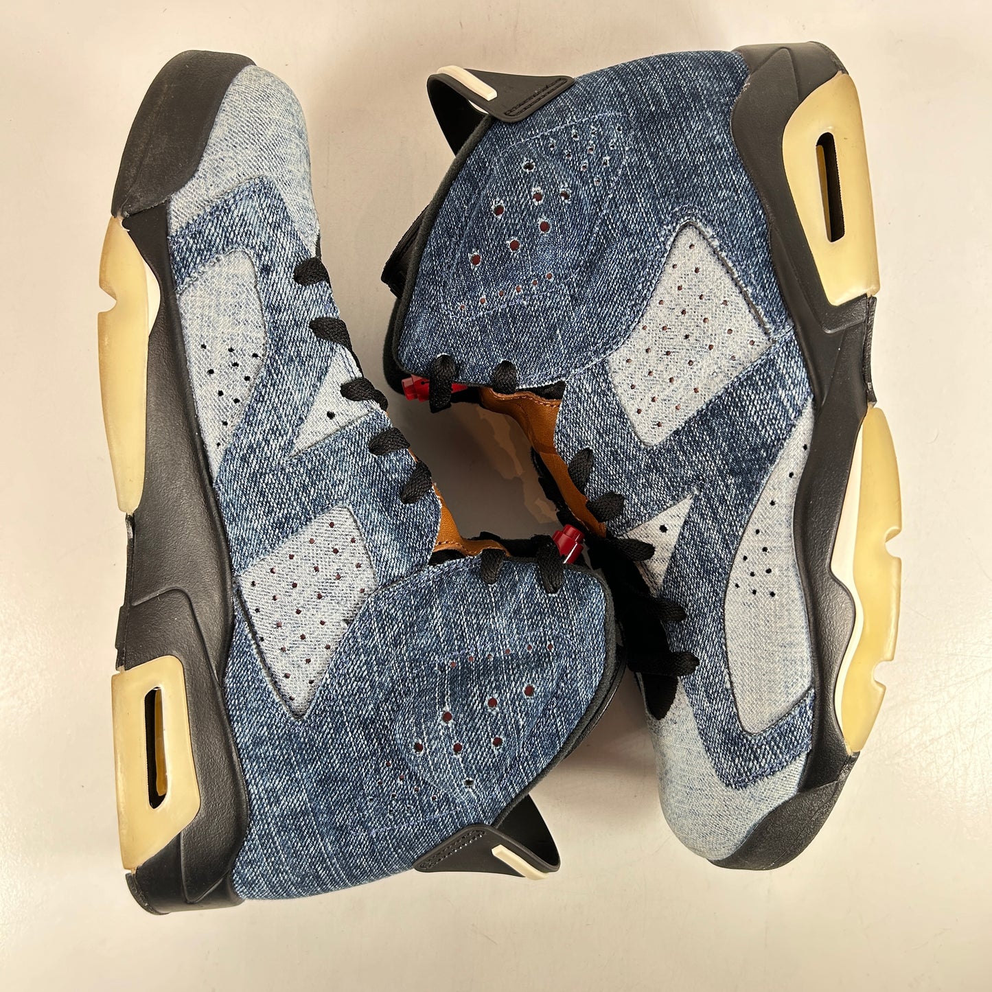 CT5350 401 Jordan 6 Retro Washed Denim [USED] - 10.5 M (Used)