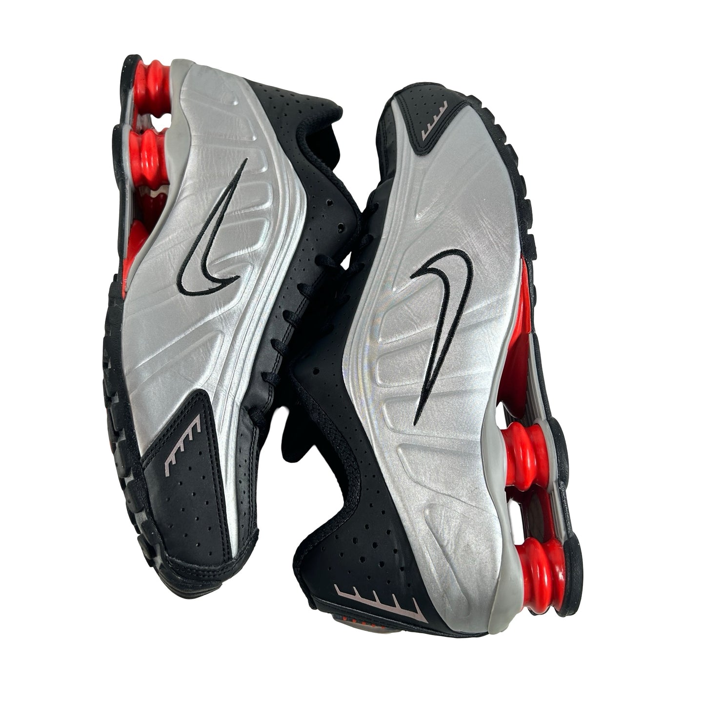 HQ1988 002 Nike Shox R4 Black Metallic Silver (2025) [USED] - 11 M (Used2)