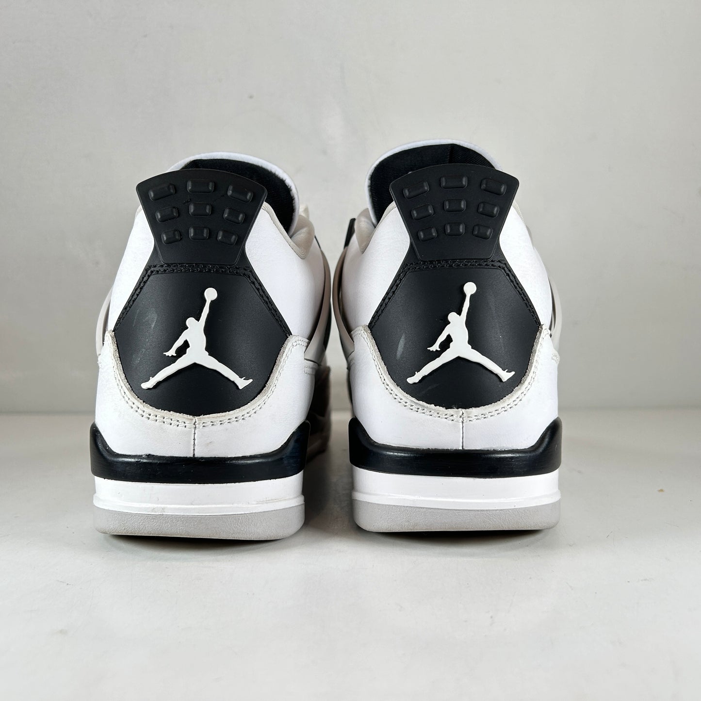DH6927 111 Jordan 4 Retro Military Black [USED] - 8.5 M (Used) (No Box)
