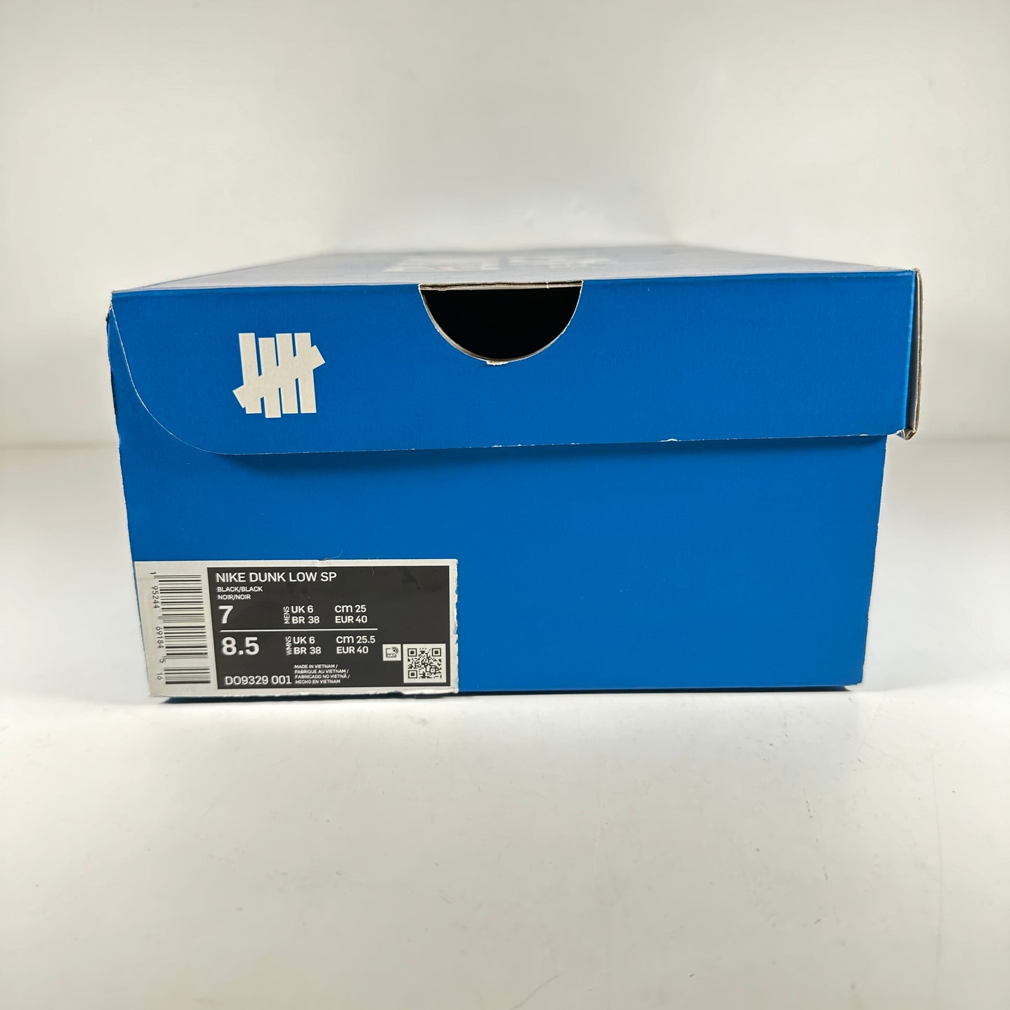 DO9329 001 Nike Dunk Low SP Undefeated 5 On It Black [USED] - 7 M (Used)