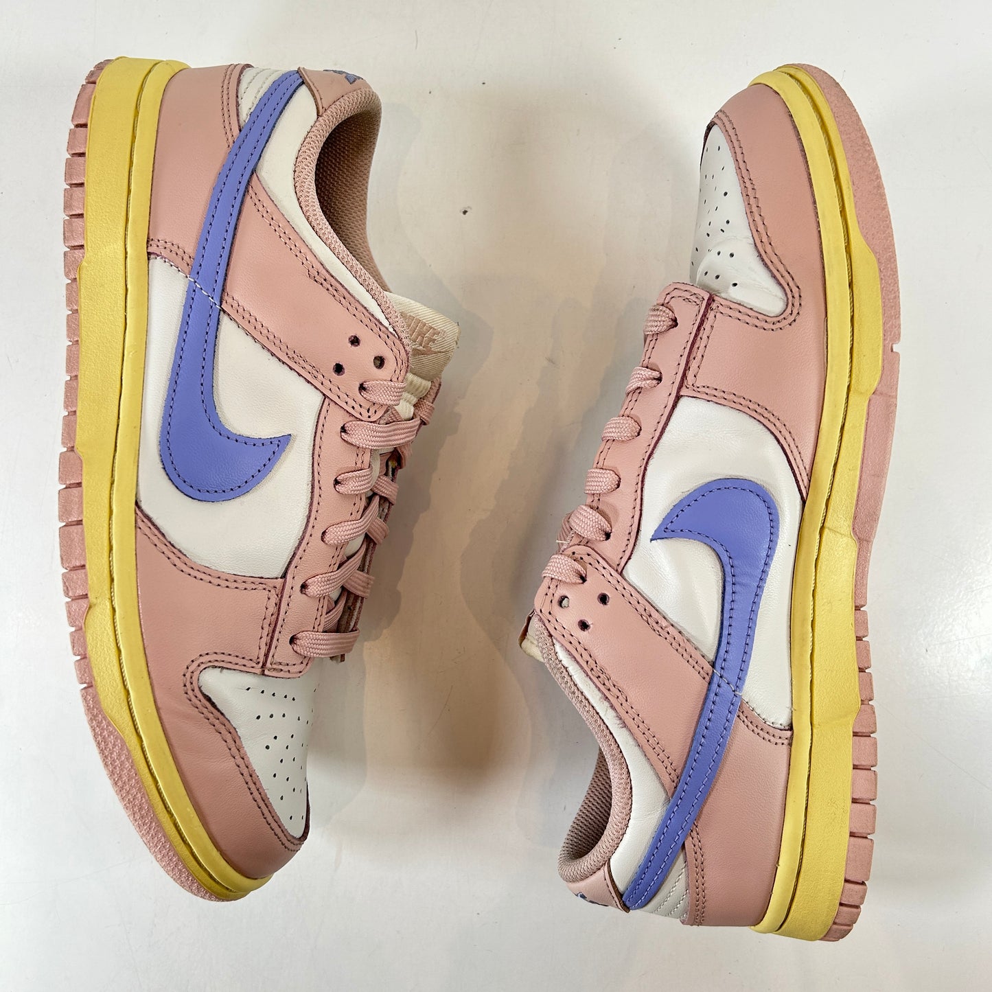 DD1503 601 Nike Dunk Low Pink Oxford [USED] - 10 W (Used)