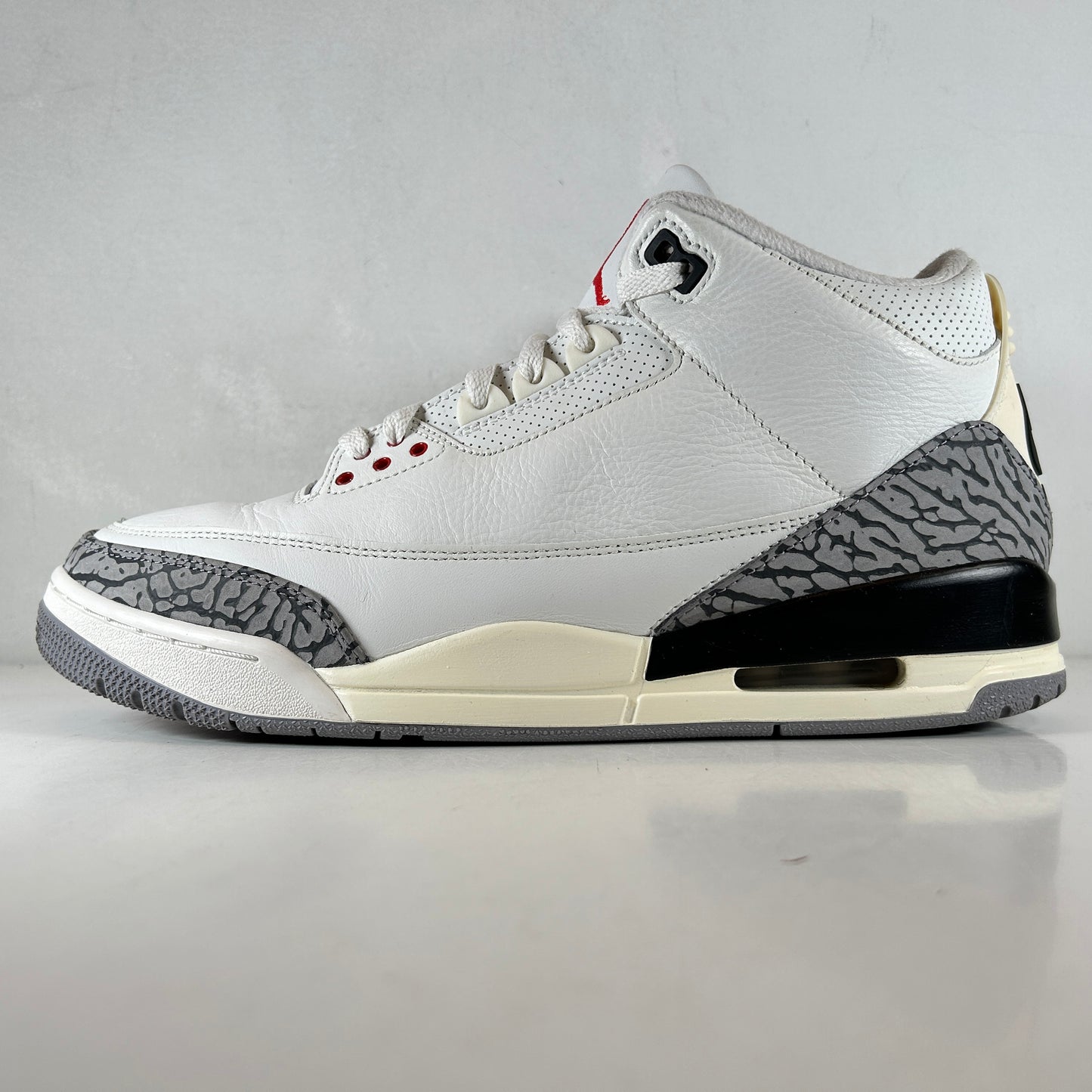 DN3707 100 Jordan 3 Retro White Cement Reimagined [USED] - 11.5 M (Used5)