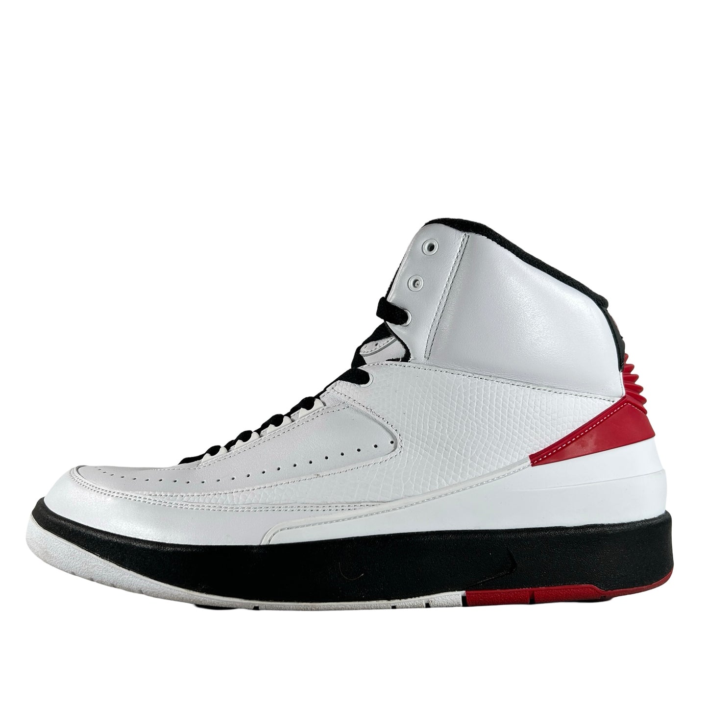 DX2454 106 Jordan 2 Retro OG Chicago (2022) [USED] - 13 M (Used)
