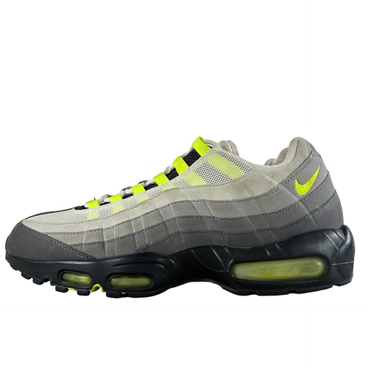 554970 071 Nike Air Max 95 OG Neon (2015) [USED] - 12 M (Used) (No Box)
