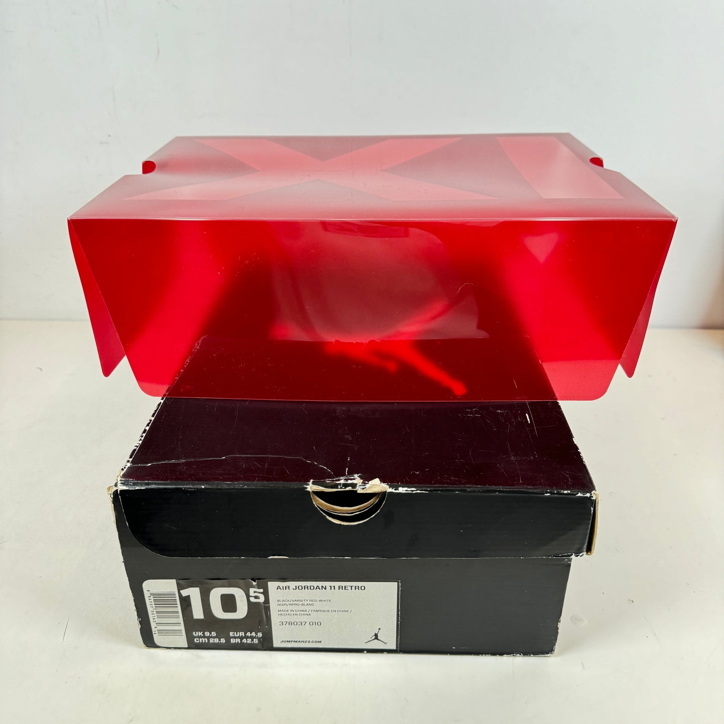 378037 010  Jordan 11 Retro Playoffs (2012) [USED] - 10.5 M (Used)