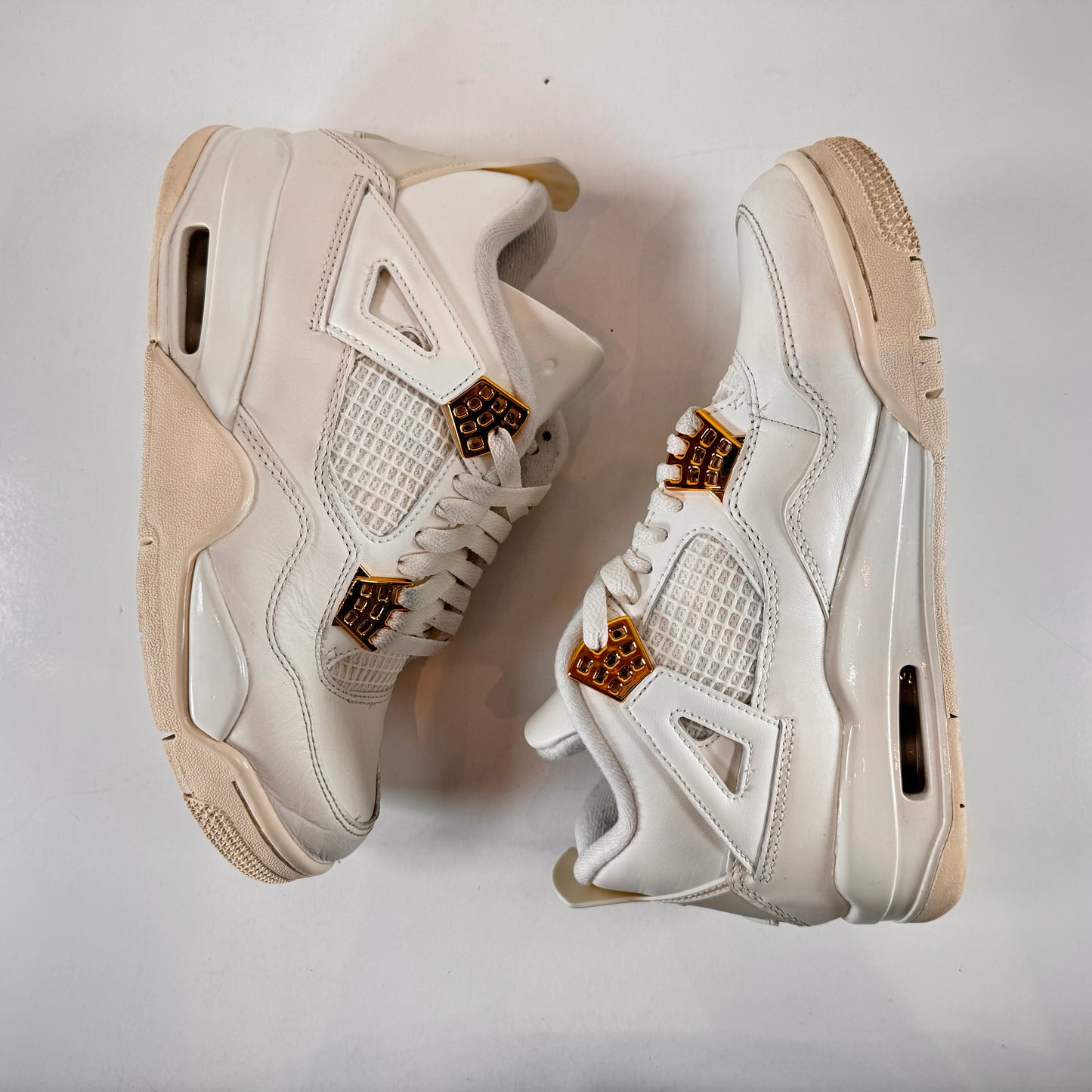AQ9129 170 Jordan 4 Retro Metallic Gold (W) [USED] - 6.5 W (Used)