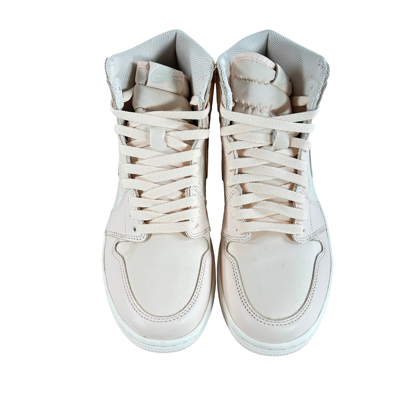 555088 801 Jordan 1 Retro High Guava Ice [USED] - 8.5 M (Used)