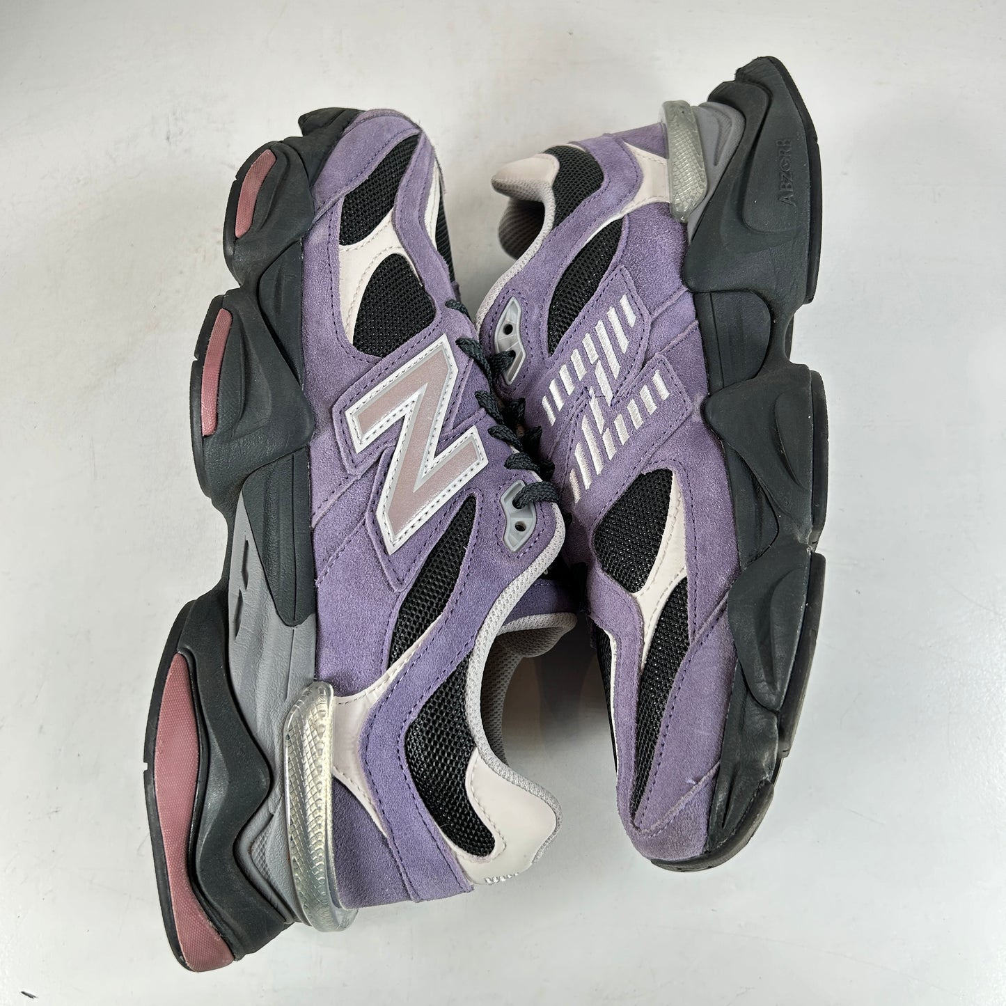 U9060VRB New Balance 9060 Violet Noir [USED] - 10 M (Used)