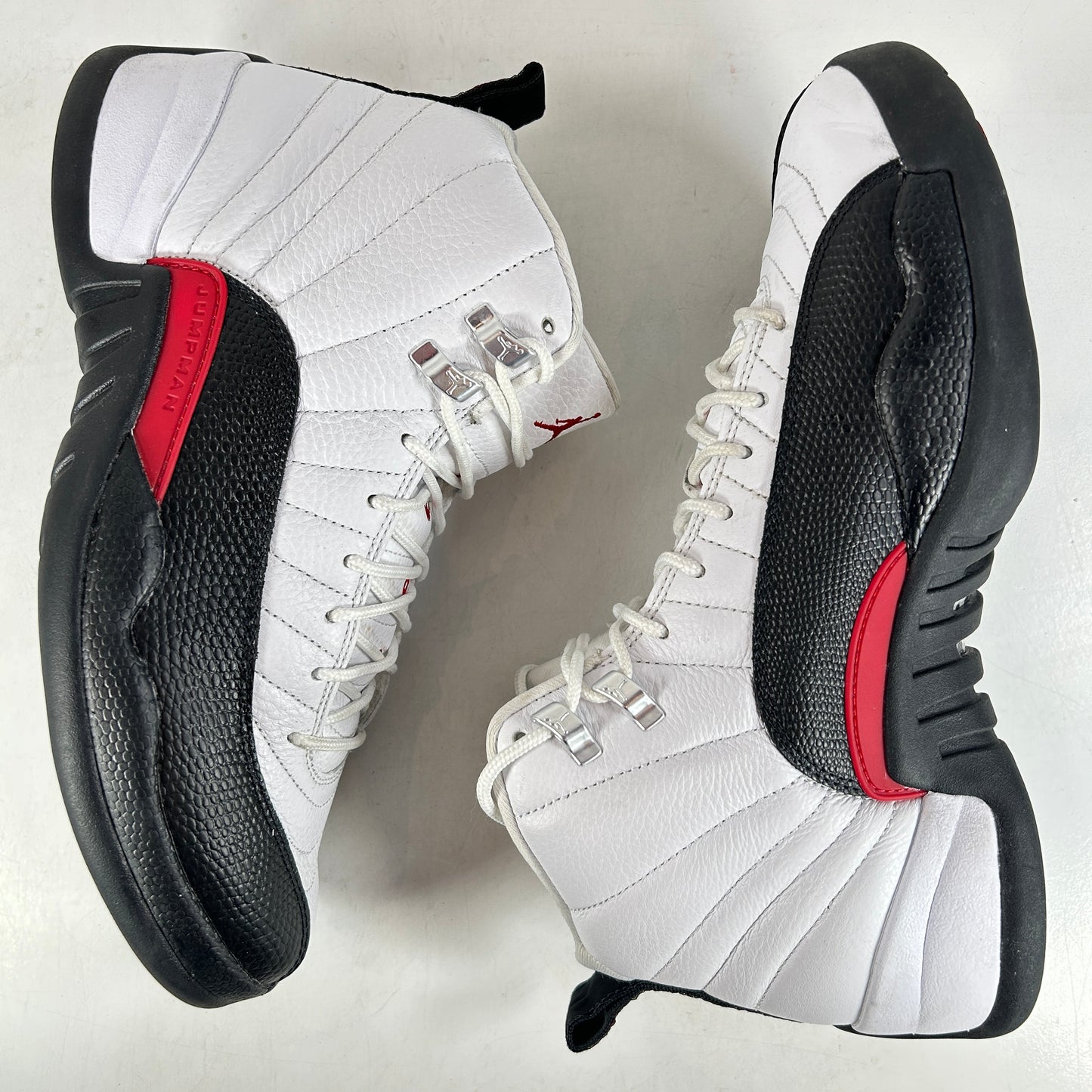 CT8013 162 Air Jordan 12 Red Taxi [USED] - 9.5 M (Used3)