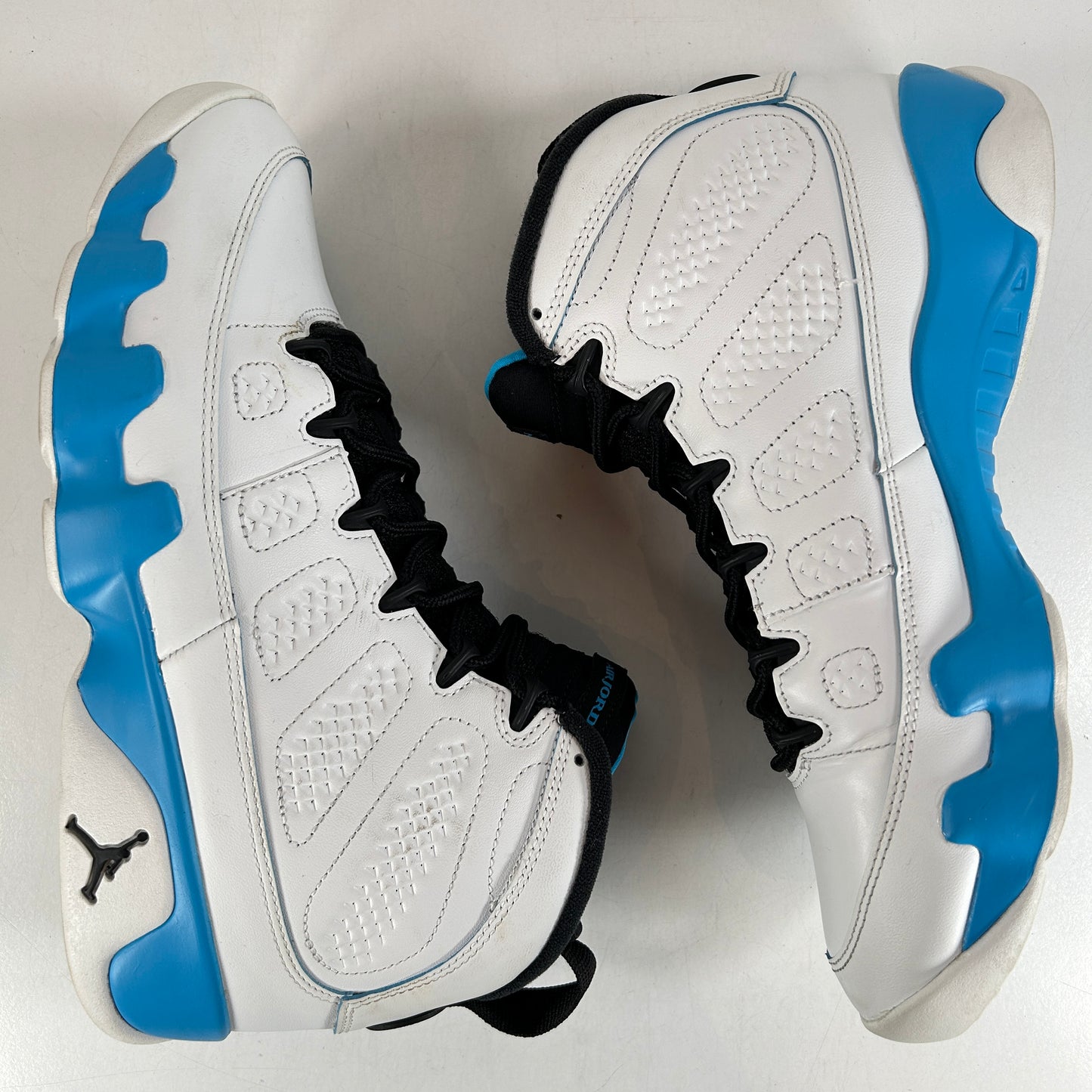 FQ8992 101 Jordan 9 Retro Powder Blue (2024) [USED] - 9.5 M (Used2)