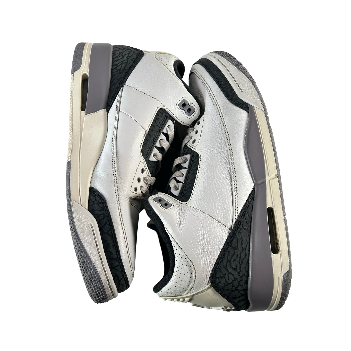 CT8532 106 Jordan 3 Retro Cement Grey [USED] - 11 M (Used) (No Box) (No Insoles)
