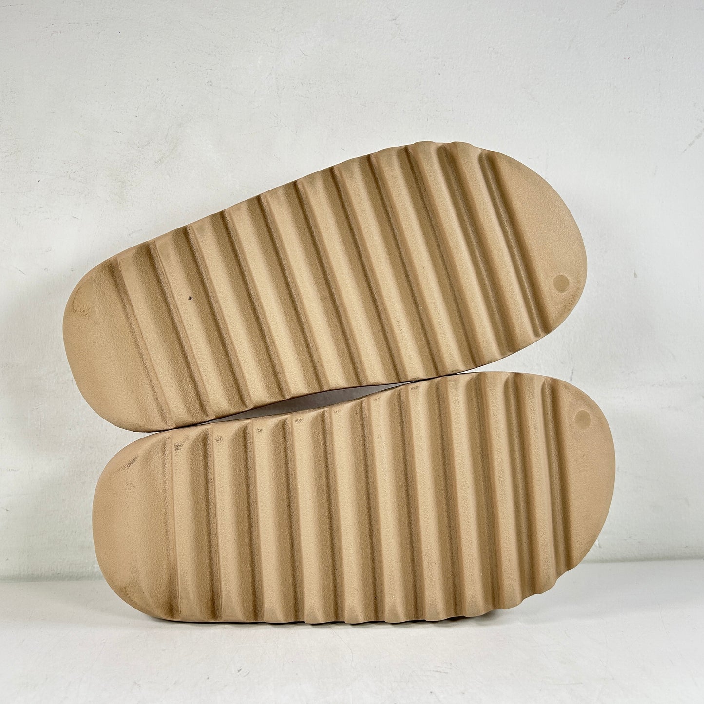 GWQ934 adidas Yeezy Slide Pure (Restock Pair) [USED] - 9 M (Used)