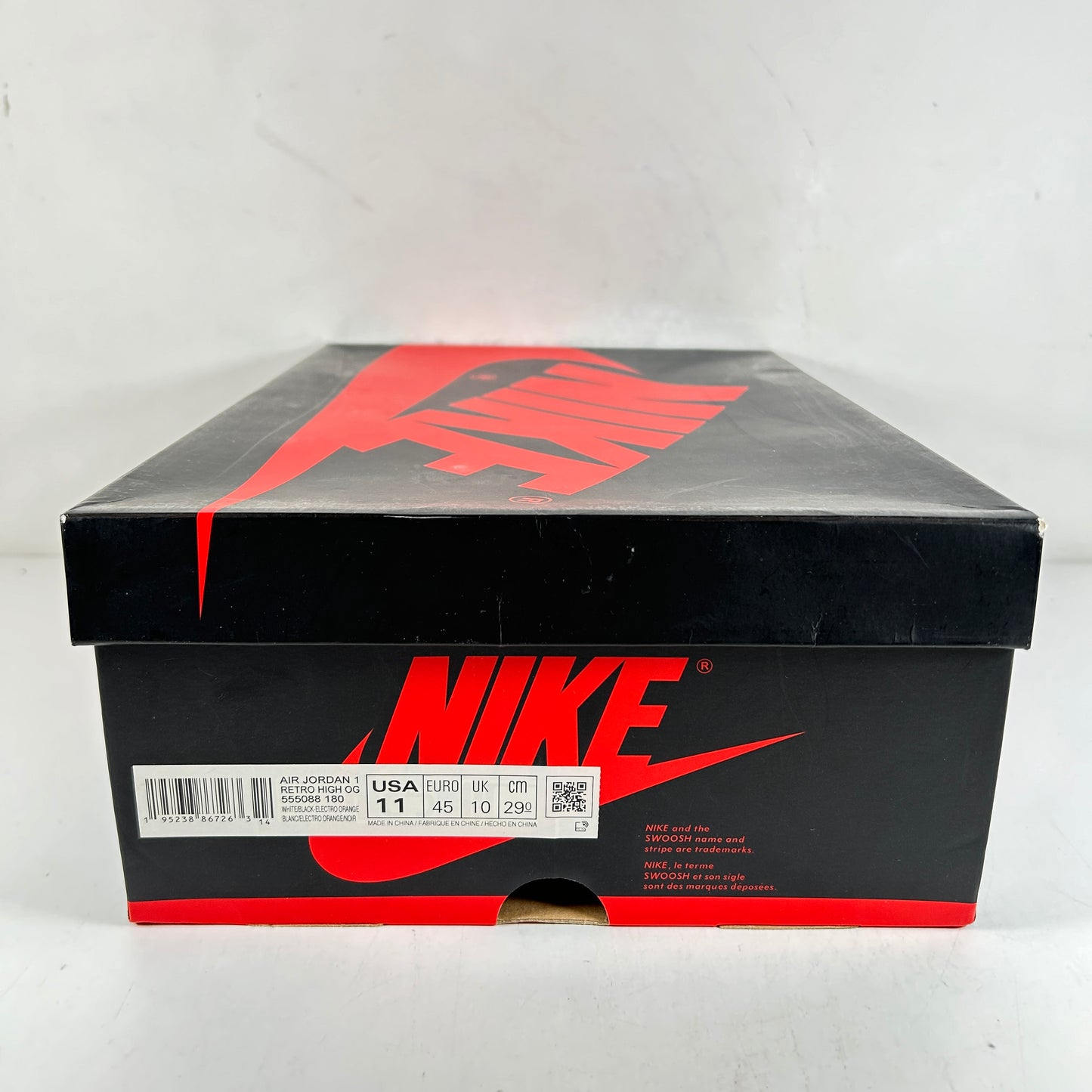 555088 180 Jordan 1 Retro High Electro Orange [USED] - 11 M (Used)