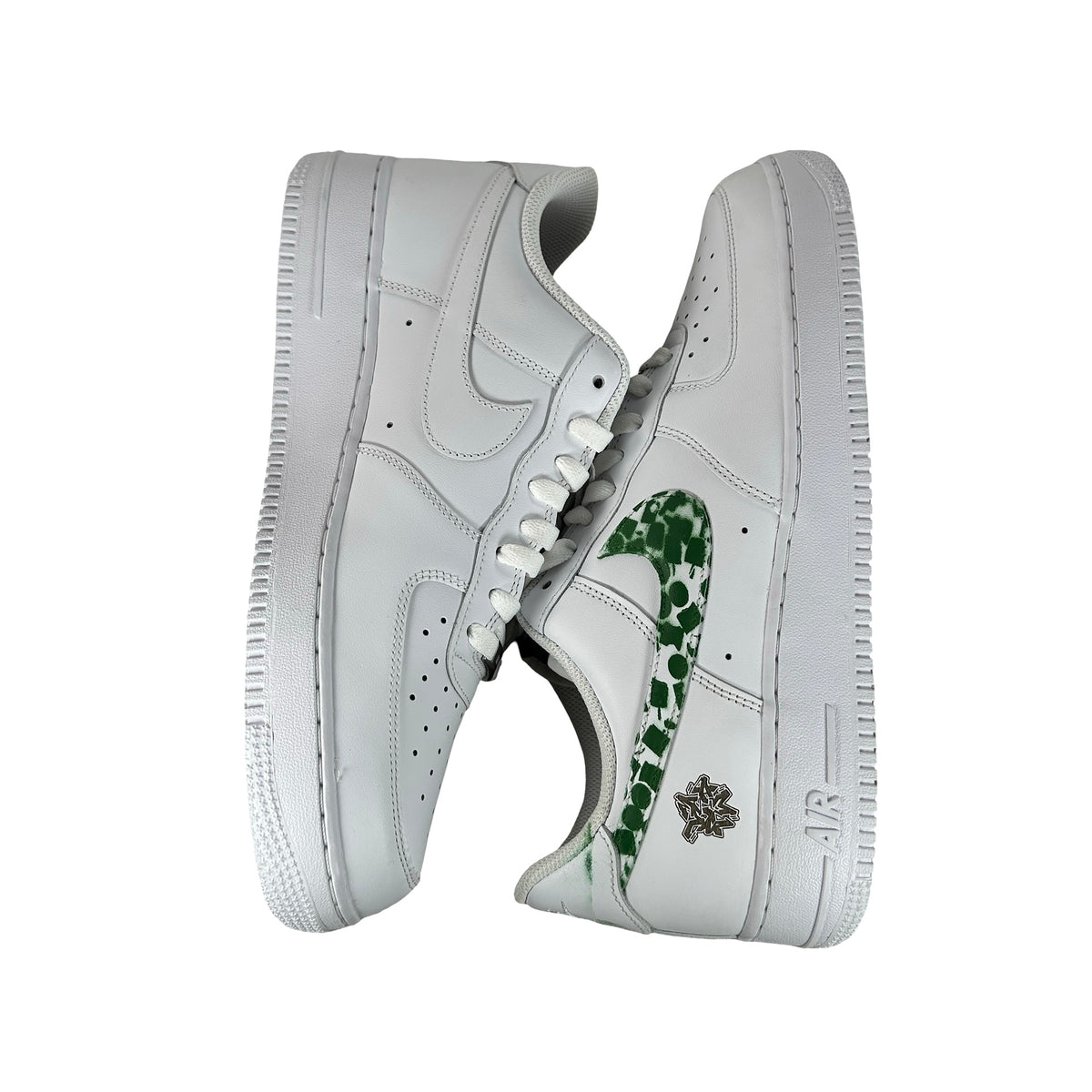 CW2288 111 Nike Air Force 1 Low LAAMS x Stash