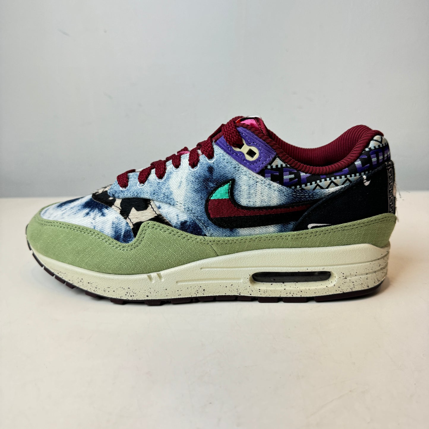 DN1803 300 Nike Air Max 1 Concepts Denim Olive Canvas [USED] - 9 M (Used)