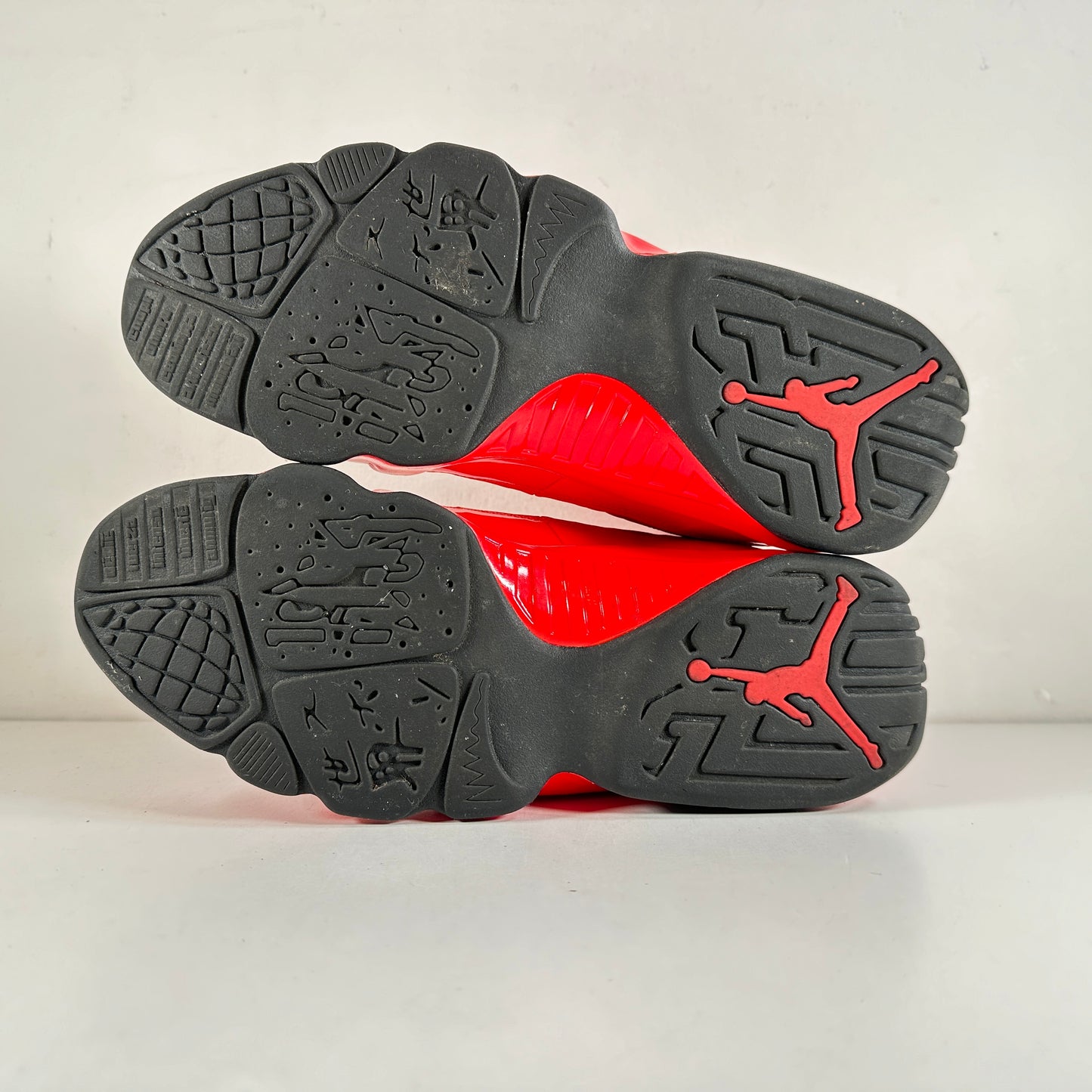CT8019 600 Jordan 9 Chile Rojo
