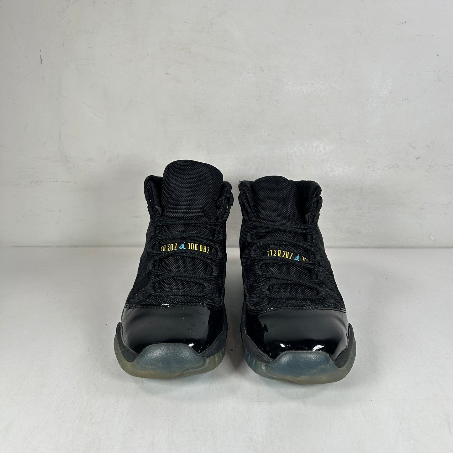 378038 006 Jordan 11 Retro Gamma Blue (GS)- 5 Y [USED]