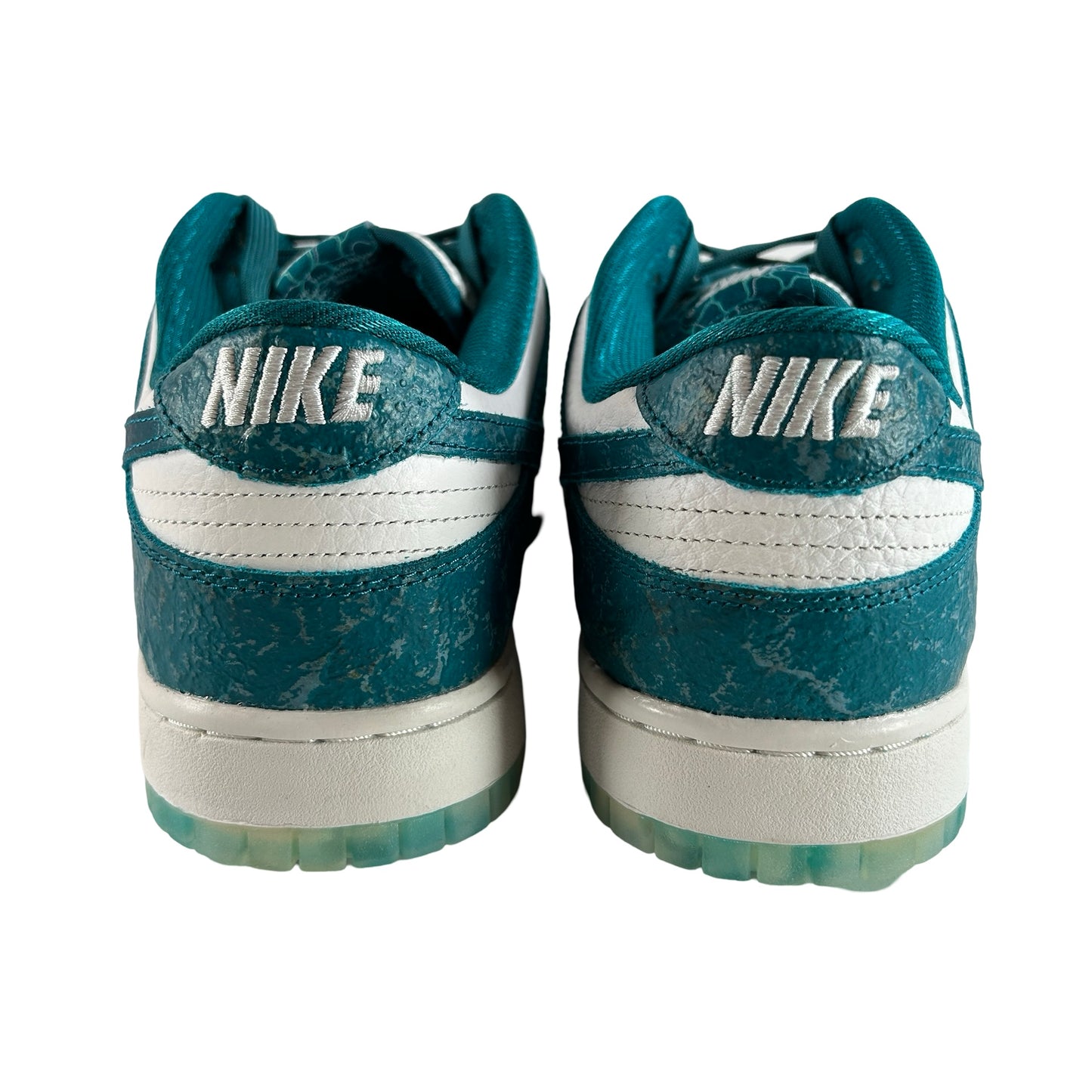 DV3029 100 Nike Dunk Low Ocean (Women's) [CONDITIONAL] - 11 W / 9.5 M (Yellowing)