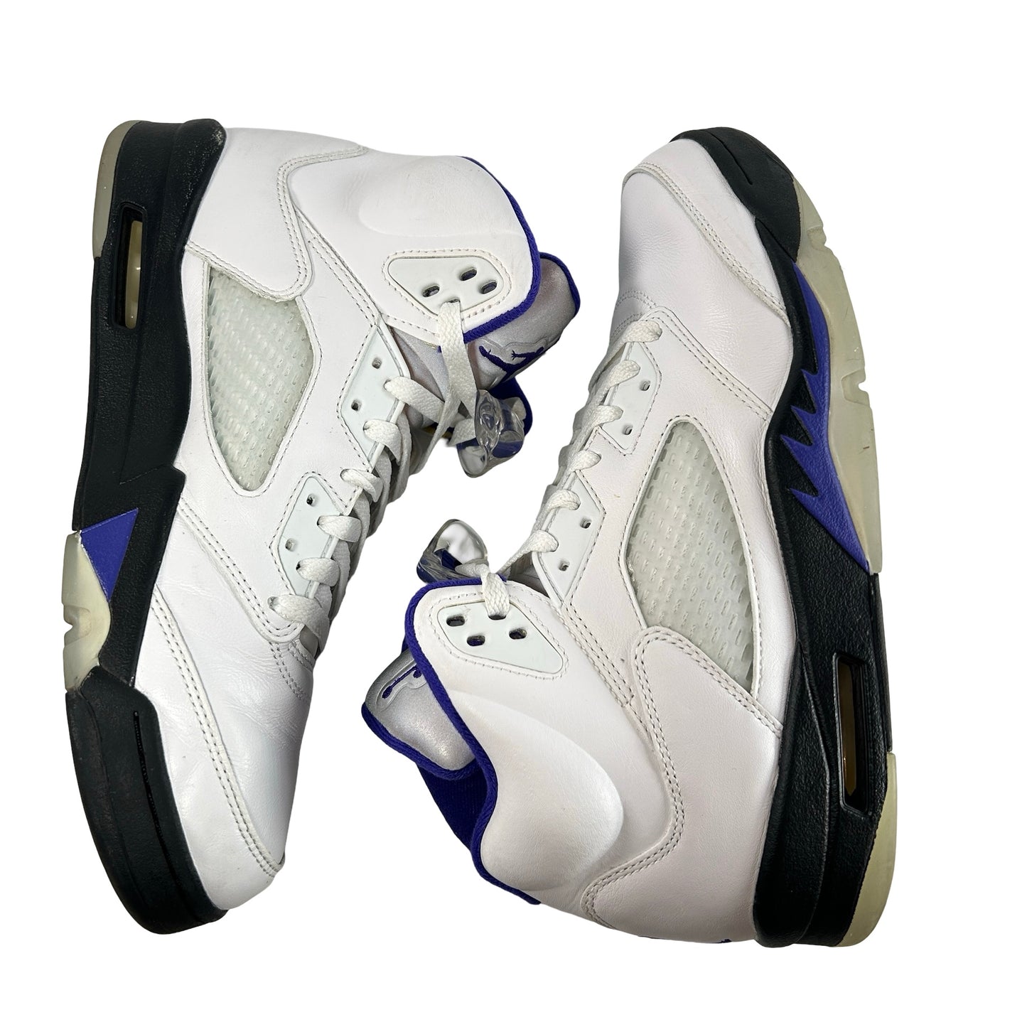 DD0587 141 Jordan 5 Retro Oscuro Concordia