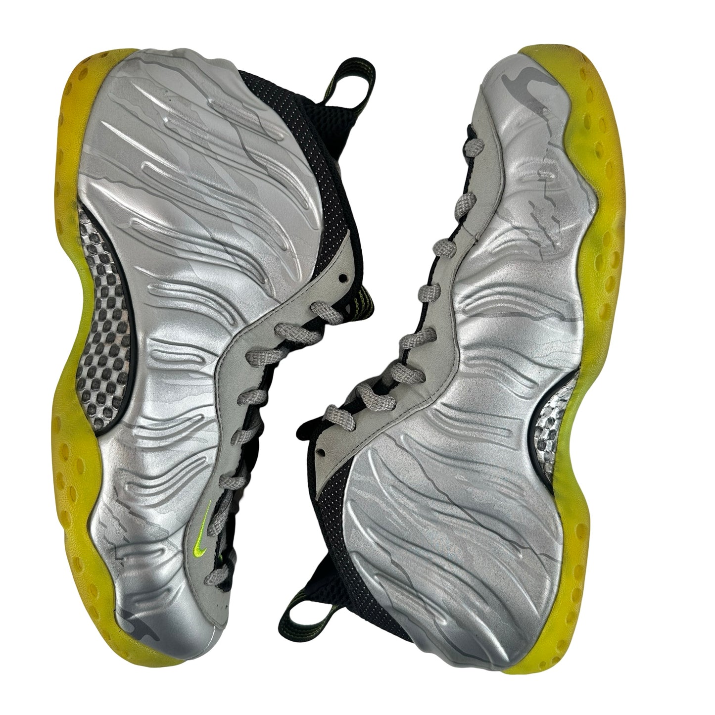 575420 004 Nike Air Foamposite One Silver Volt Camo [USED] - 8.5 M (Used)