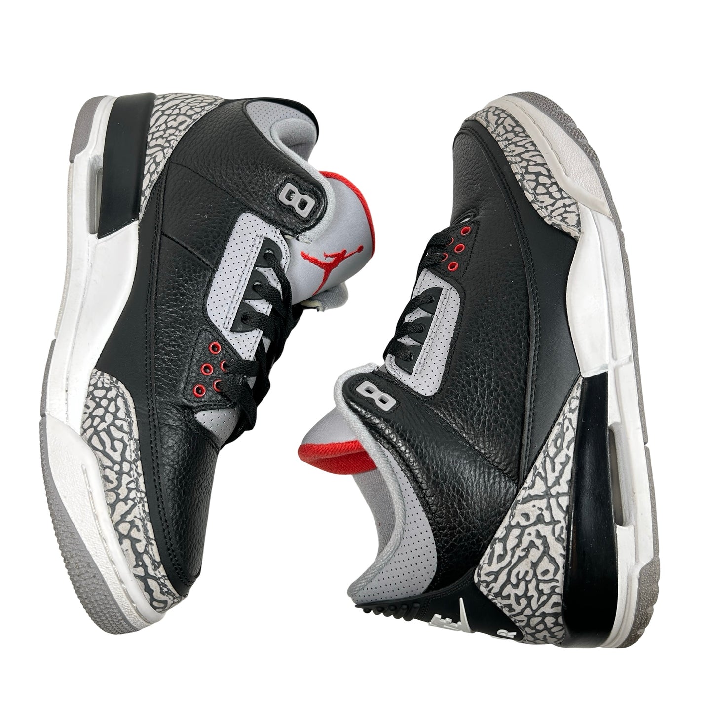 854262 001 Jordan 3 Black Cement 2018 [USED] - 11 M (Used4)