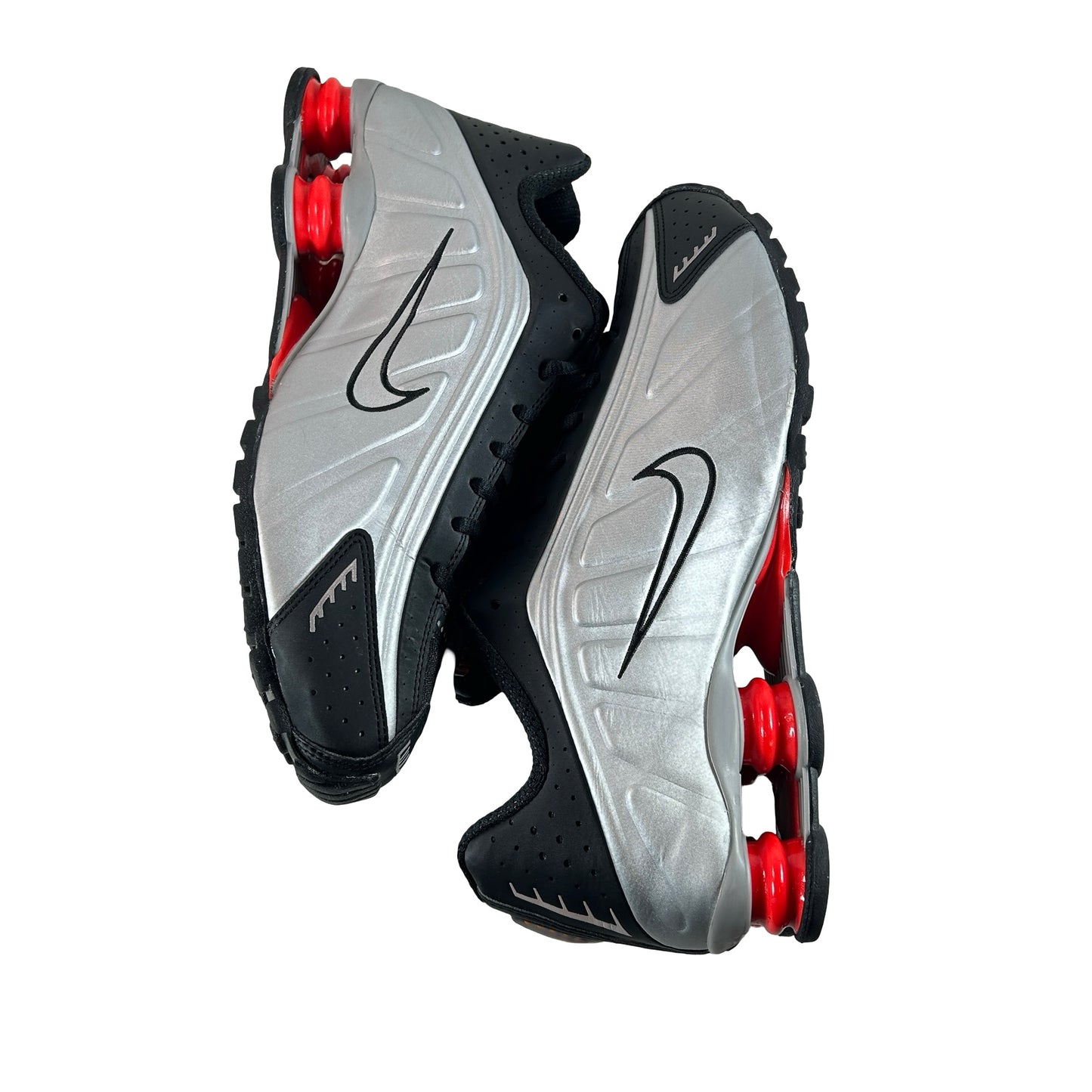 BV1111 008 Nike Shox R4 Black Metallic Silver (2018/2024) [USED] - 9.5 M (Used2)