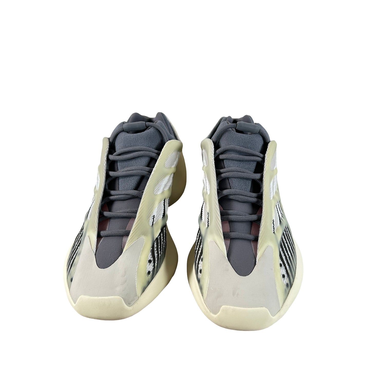 ID1674 adidas Yeezy 700 V3 Fade Salt [USED] - 10 M (Used)
