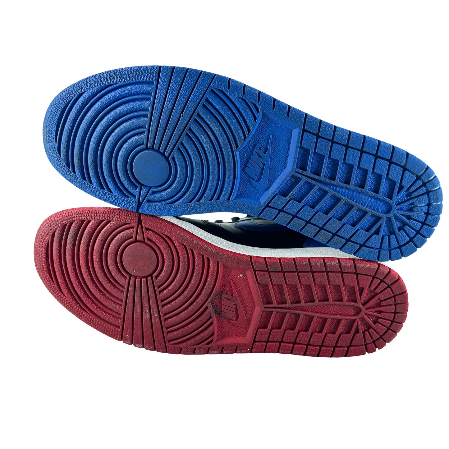 555088 026 Jordan 1 Retro Top 3 [USED] - 10.5 M (Used)