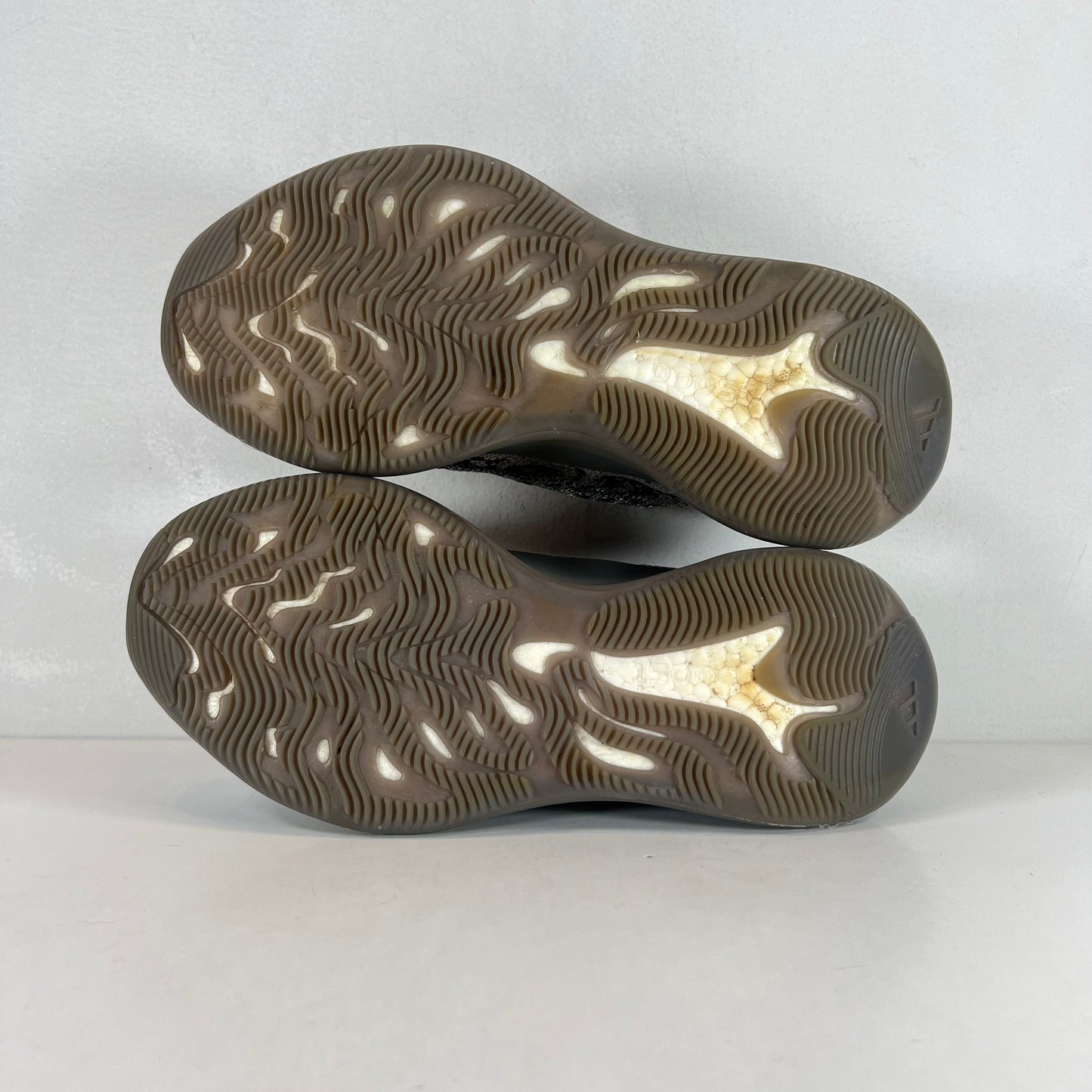 GZ0472 adidas Yeezy Boost 380 Stone Salt [USED] - 9.5 M (Used)