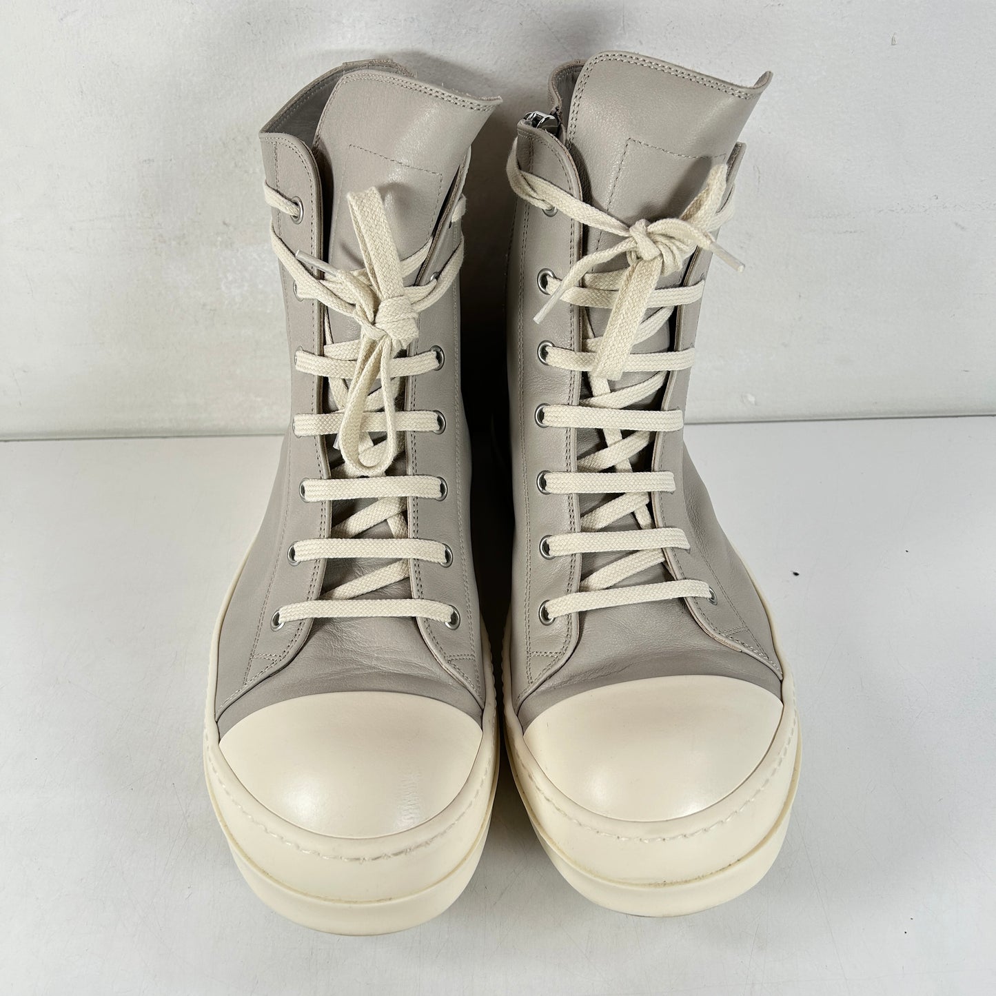 RU01D3890 LCO Rick Owens Men's Lido High Sneakers in Pearl Milk [USED] - 43 M (Used)