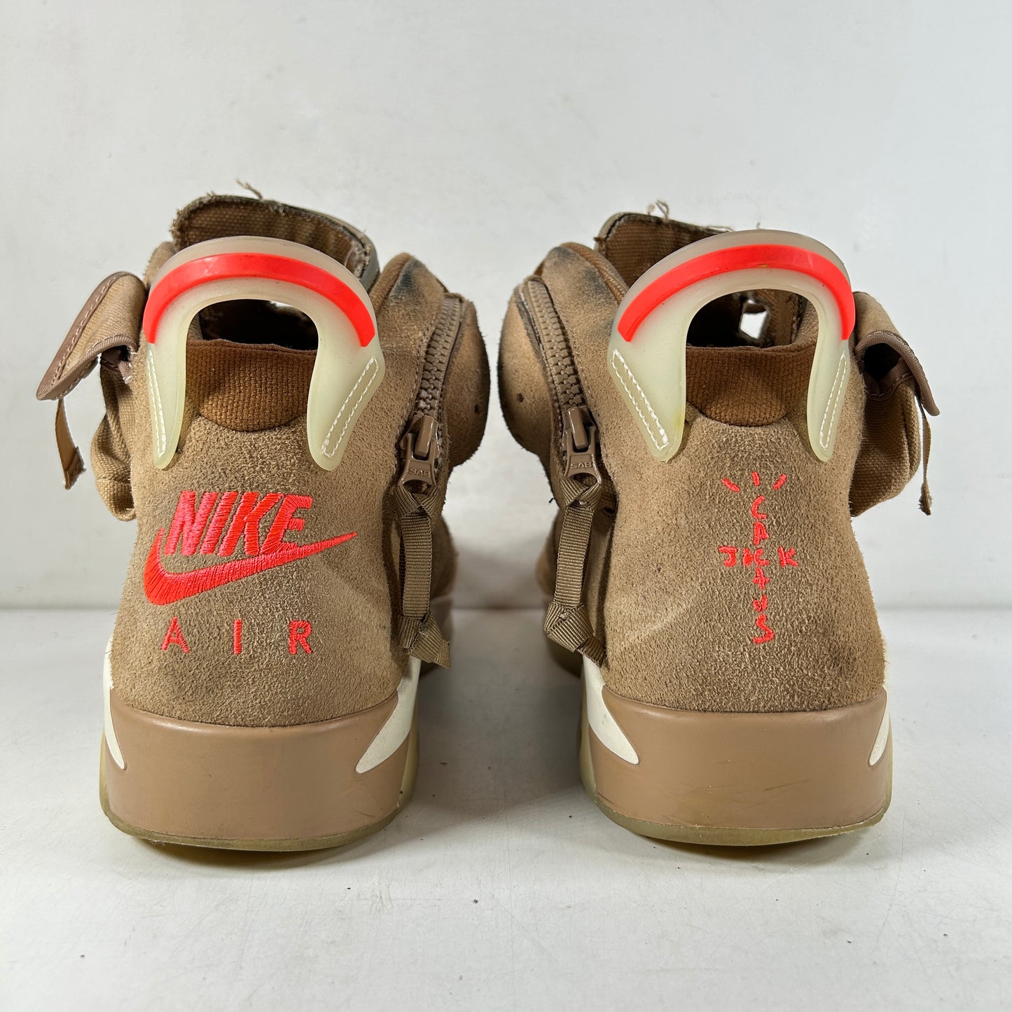 DH0690 200 Jordan 6 Retro Travis Scott Caqui británico