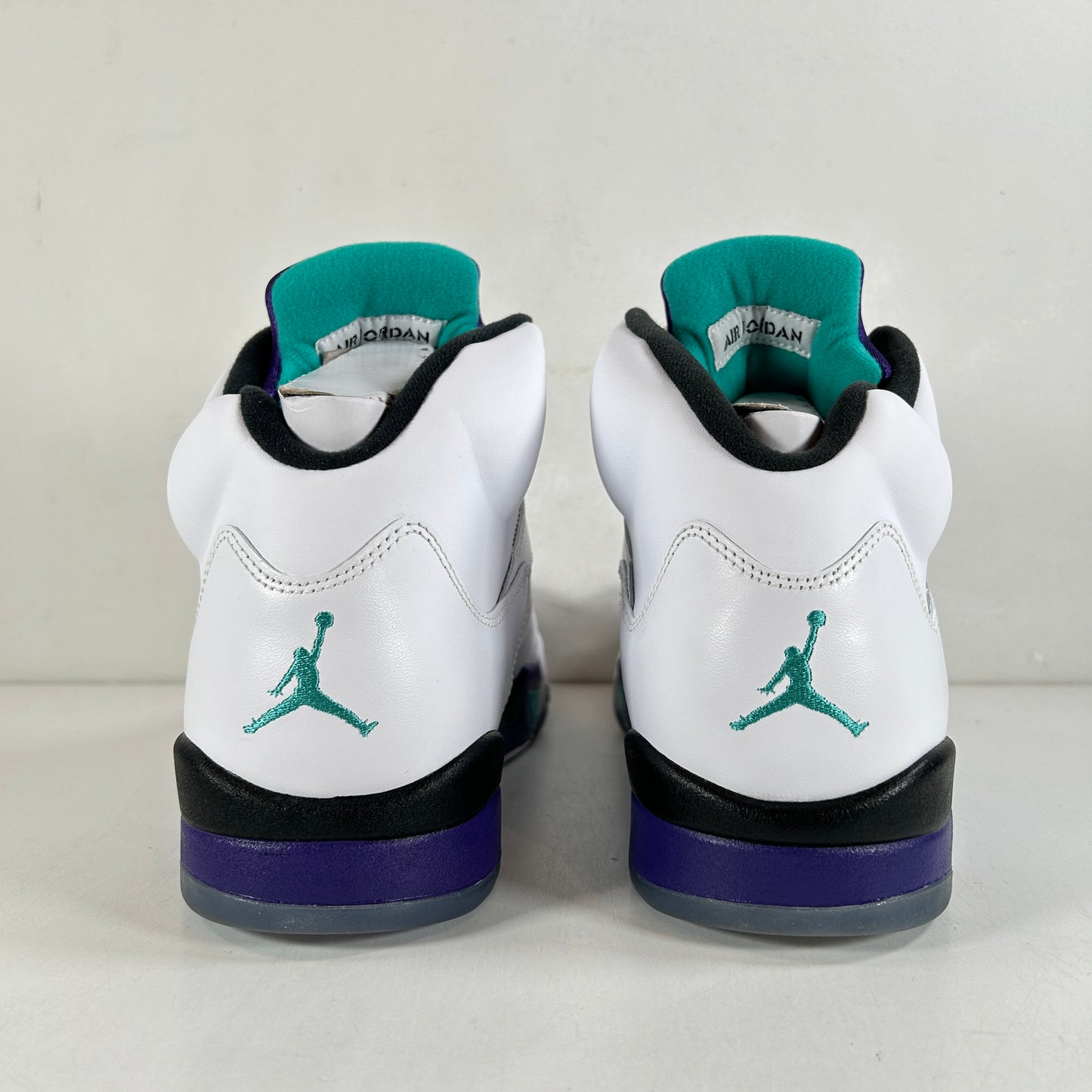 136027 108 Jordan 5 Retro Grape (2013) [CONDITIONAL] - 11.5 M (Light Yellowing)