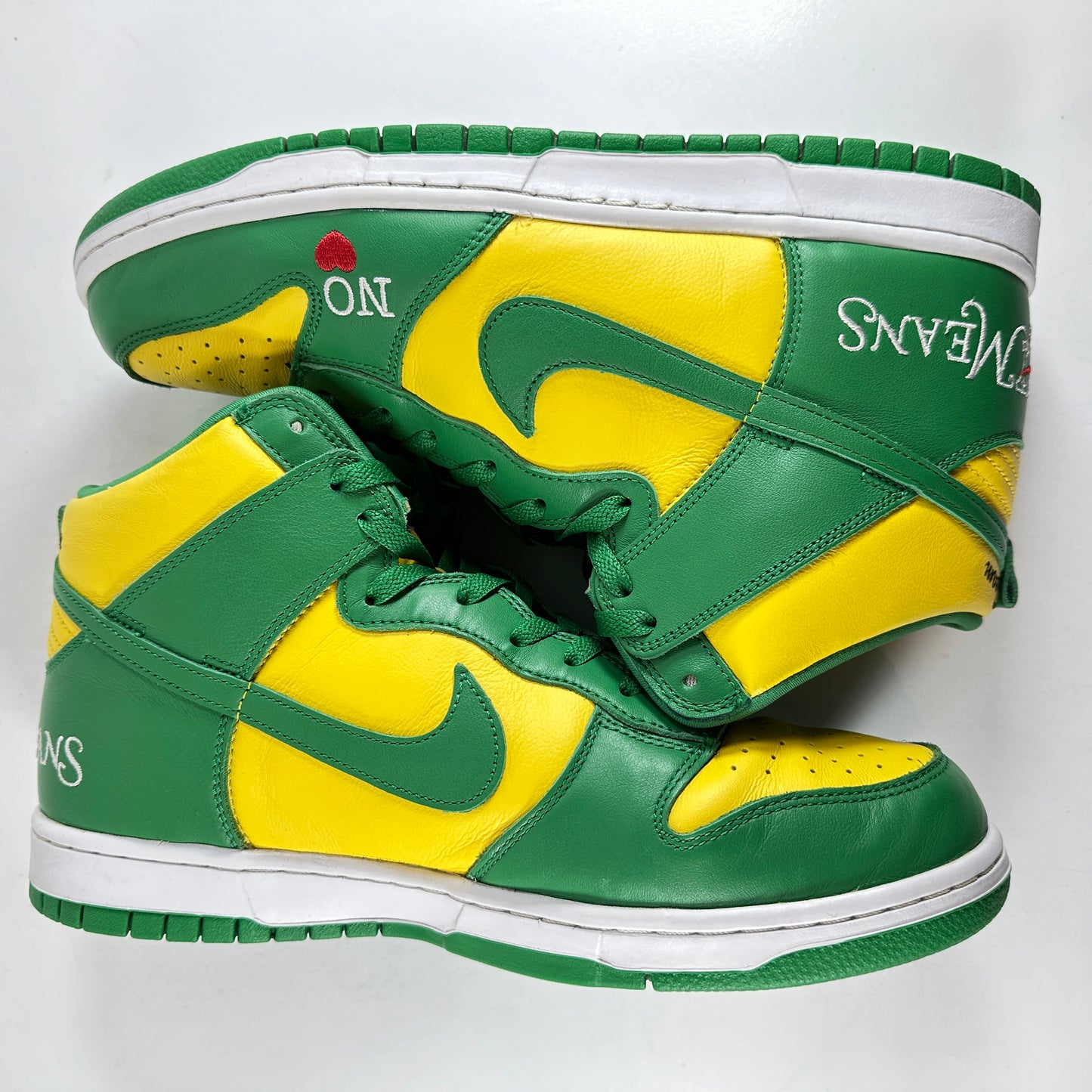 DN3741 700 Nike SB Dunk High Supreme By Any Means Brazil [USED] - 11.5 M (Used)