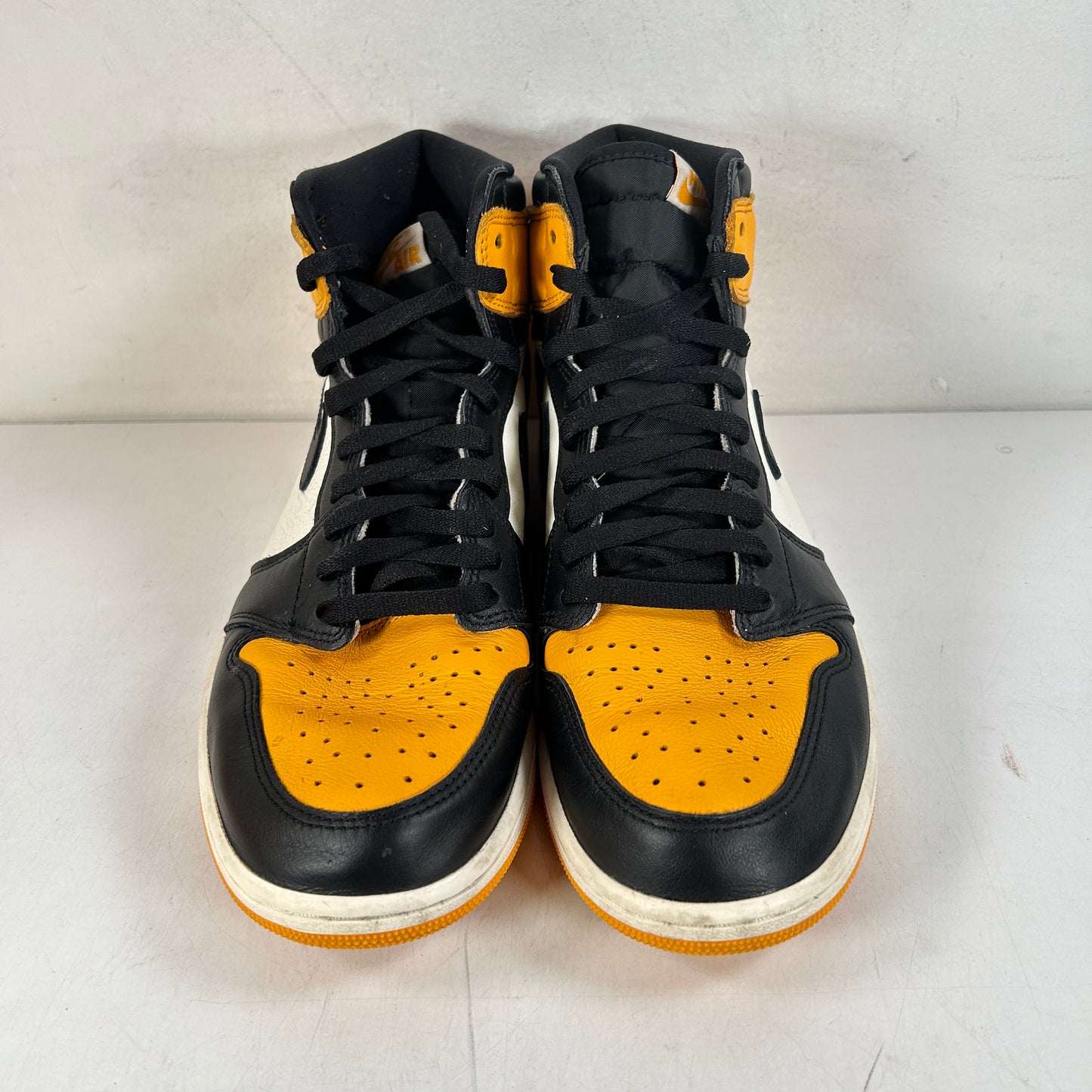 555088 711 Jordan 1 Retro High OG Yellow Toe [USED] - 11.5 M (Used3)