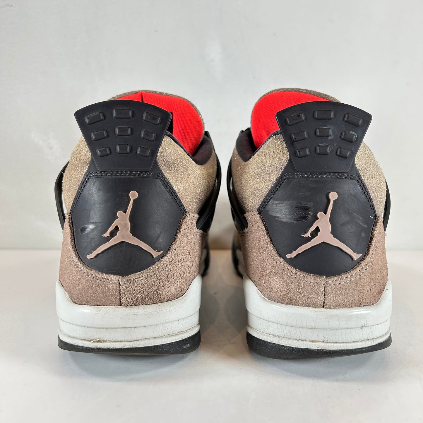 DB0732 200 Jordan 4 Taupe Haze [USED] - 11 M (Used)