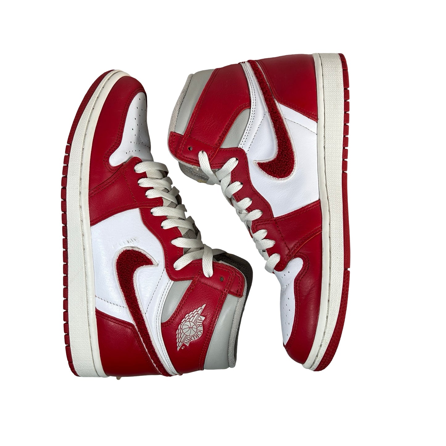 DJ4891 061 Jordan 1 Retro High OG Varsity Red (W) [USED] - 9.5 W (Used)