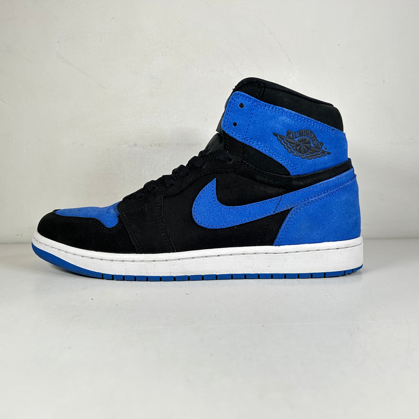 DZ5485 042 Jordan 1 Retro High OG Royal Reimagined [USED] - 11 M (Used)