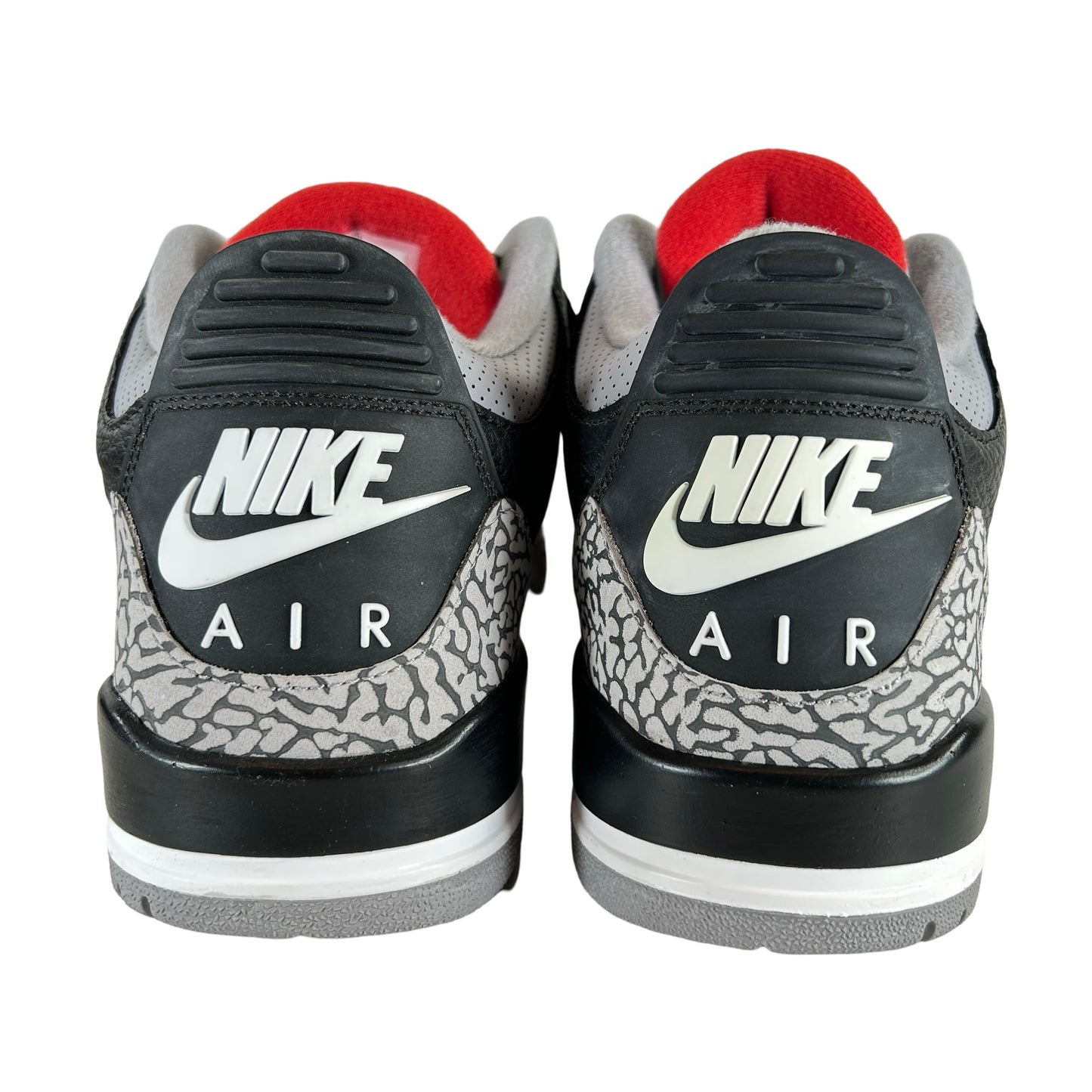 854262 001 Jordan 3 Black Cement 2018 [CONDITIONAL] - 9.5 M (Glittering)