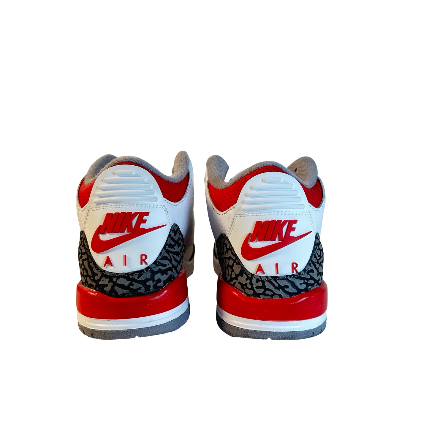 DM0967 160 Jordan 3 Retro Fire Red (2022) (GS) [USED] - 7 Y (Used5)