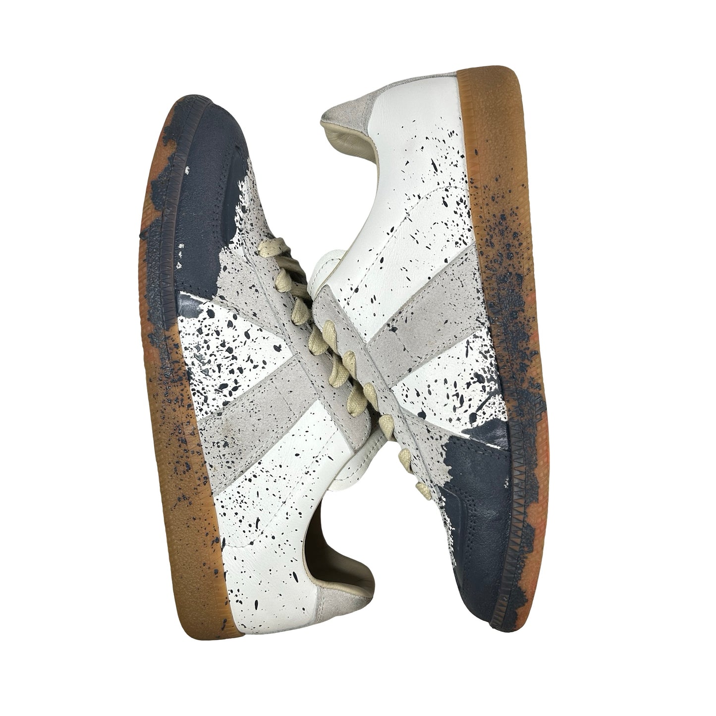 S57WS0481P6230H0A65 Maison Margiela Paint Replica German Army Trainer (GAT) White Pewter [USED] - 39 EU (Used) (No Box)