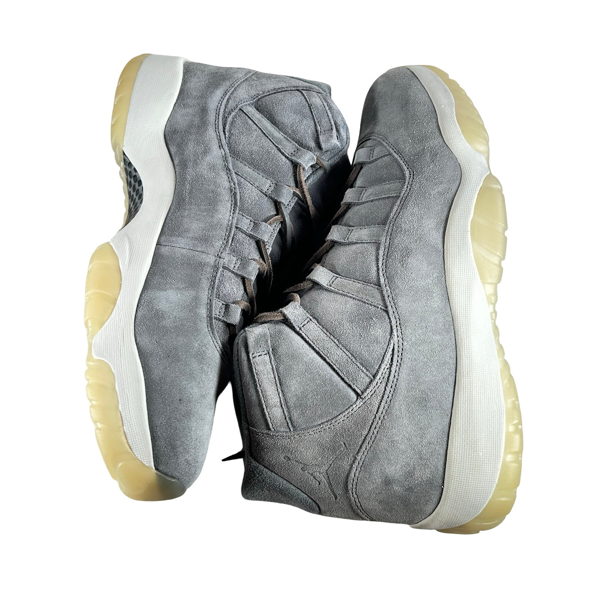 914433 003 Jordan 11 Retro Pinnacle Grey Suede - 13 M (Yellowing)