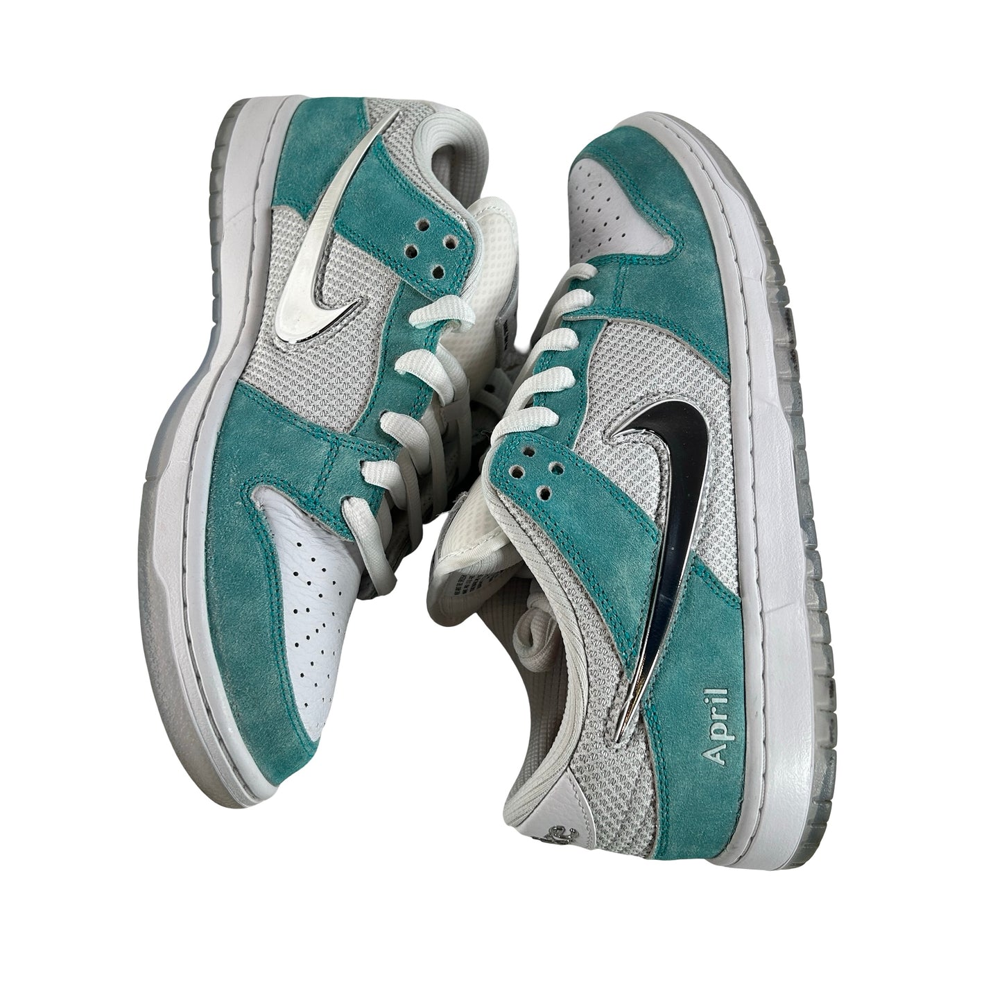 FD2562 400 Nike SB Dunk Low April Skateboards [USED] - 9.5 M (Used)