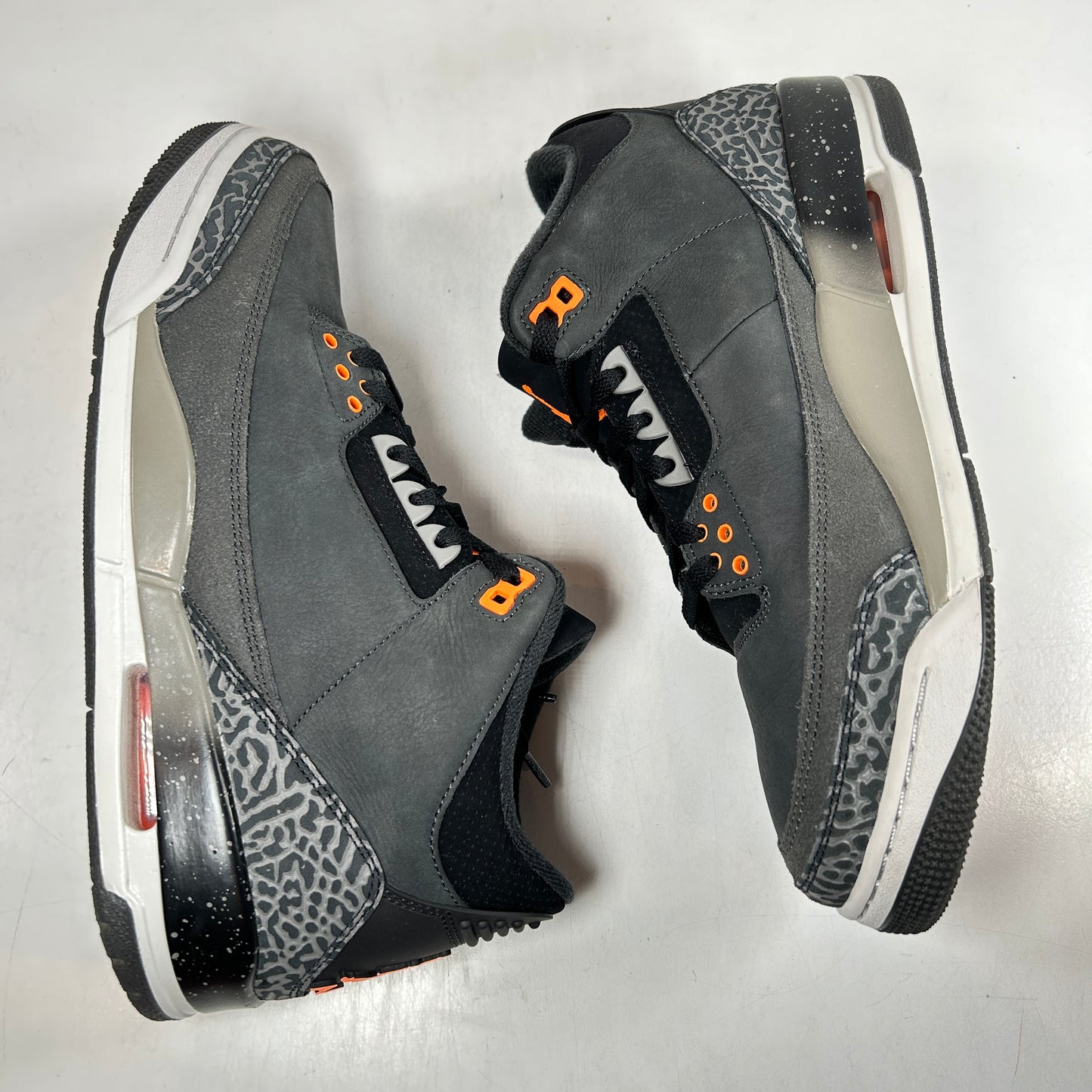 CT8532 080 Jordan 3 Retro Fear Pack (2023) [USED] - 11 M (Used5)