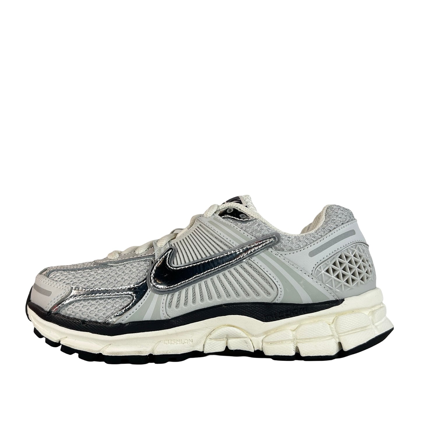 FD0884 025 Nike Zoom Vomero 5 Photon Dust Metallic Silver W [USED] - 7 W (Used)