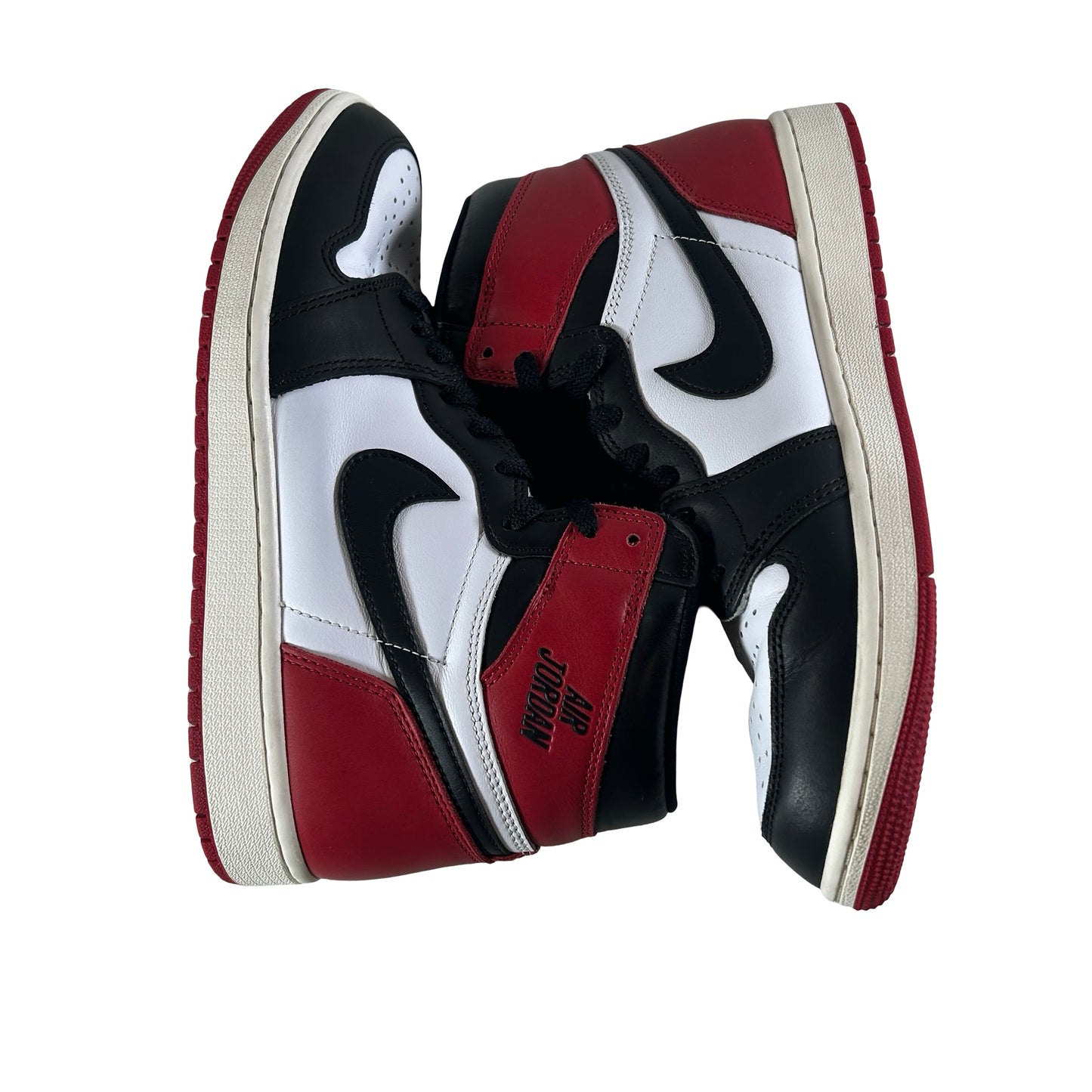 DZ5485 106 Jordan 1 Retro High OG Black Toe Reimagined [USED] - 9.5 M (Used18)